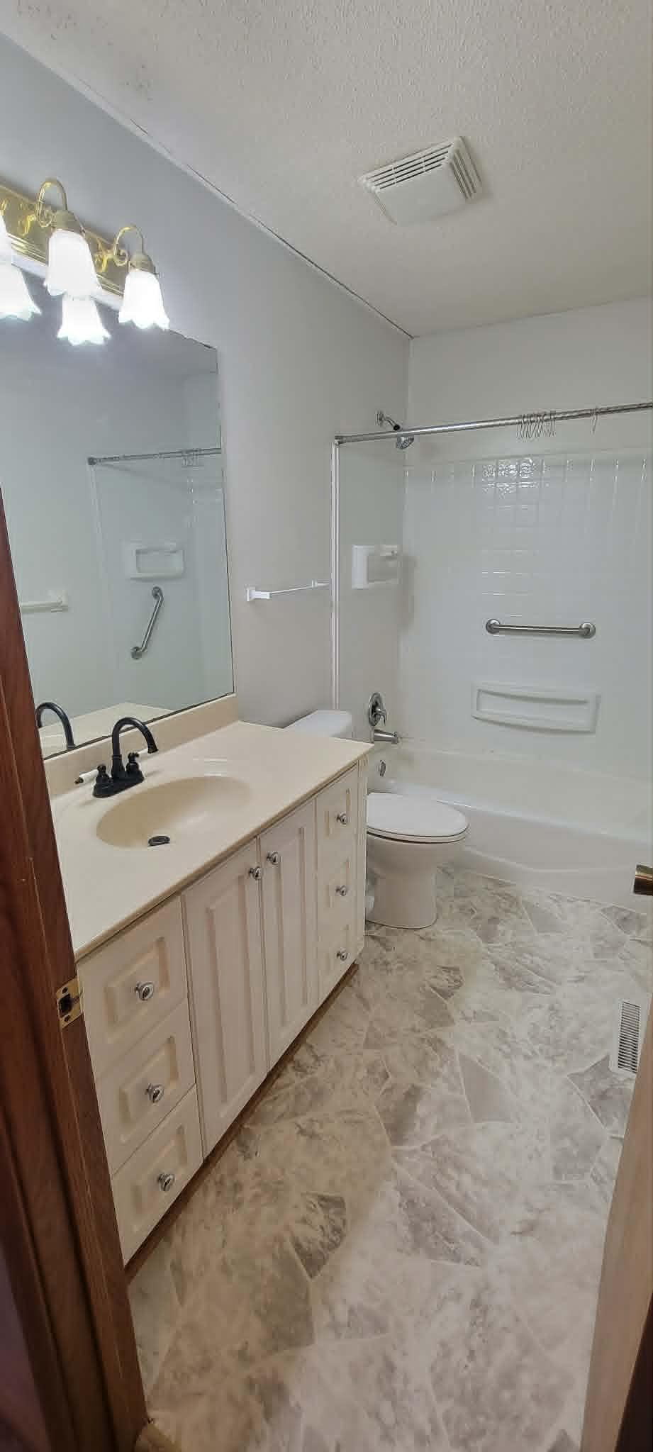 3237 Belmar Drive Property Photo 13