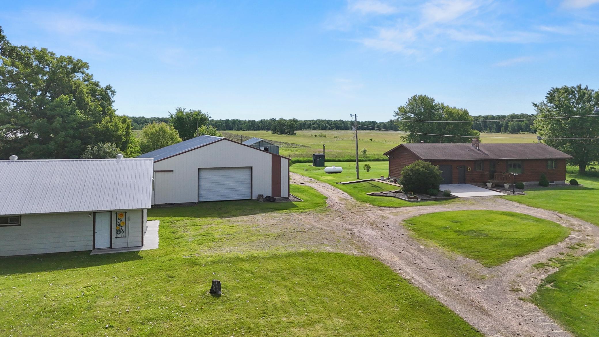 25756 Us Highway 169 Property Photo 3