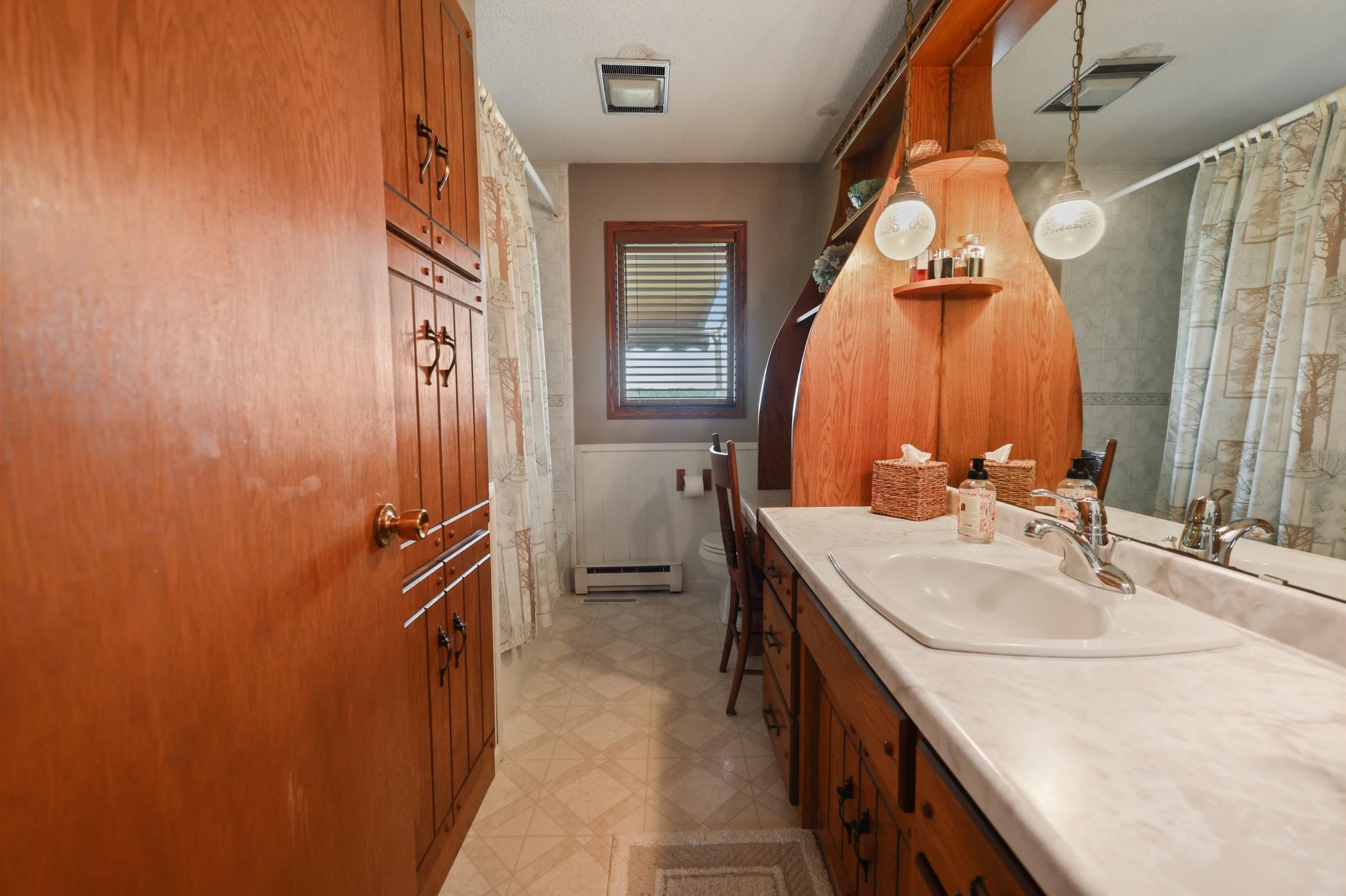 25756 Us Highway 169 Property Photo 8