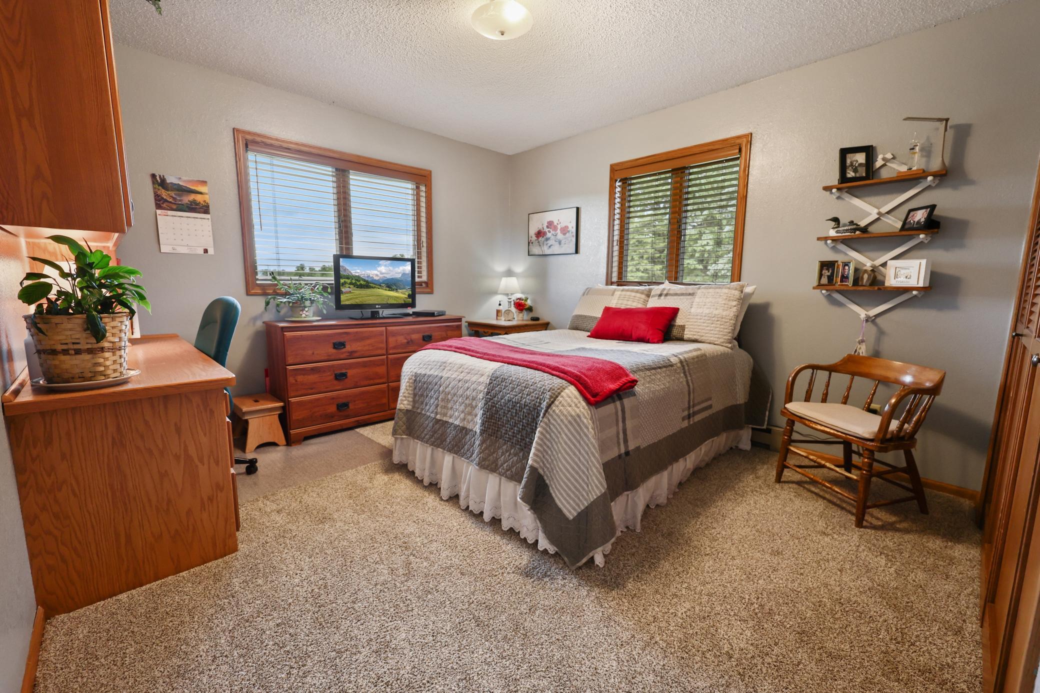 25756 Us Highway 169 Property Photo 9