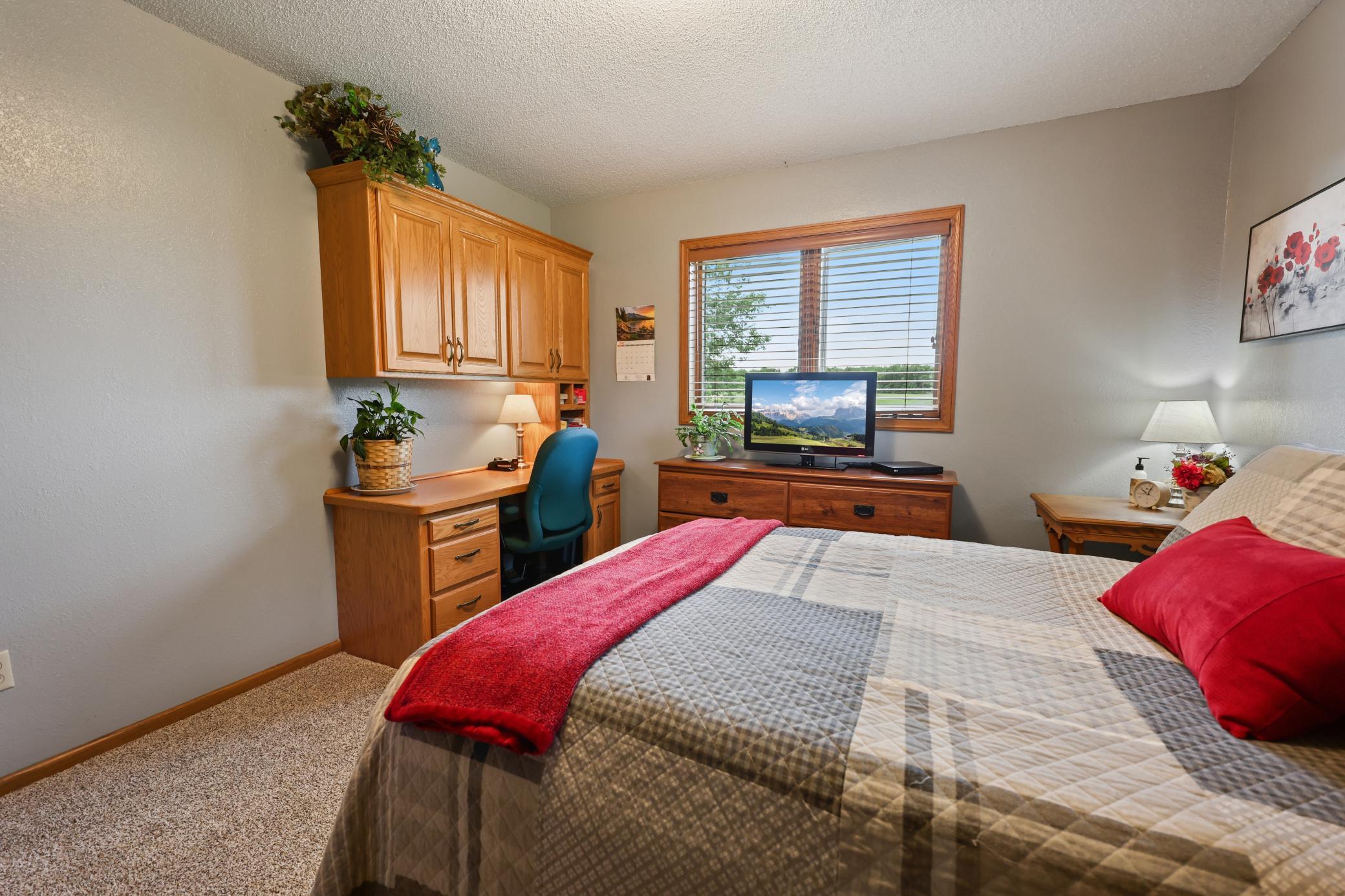 25756 Us Highway 169 Property Photo 11