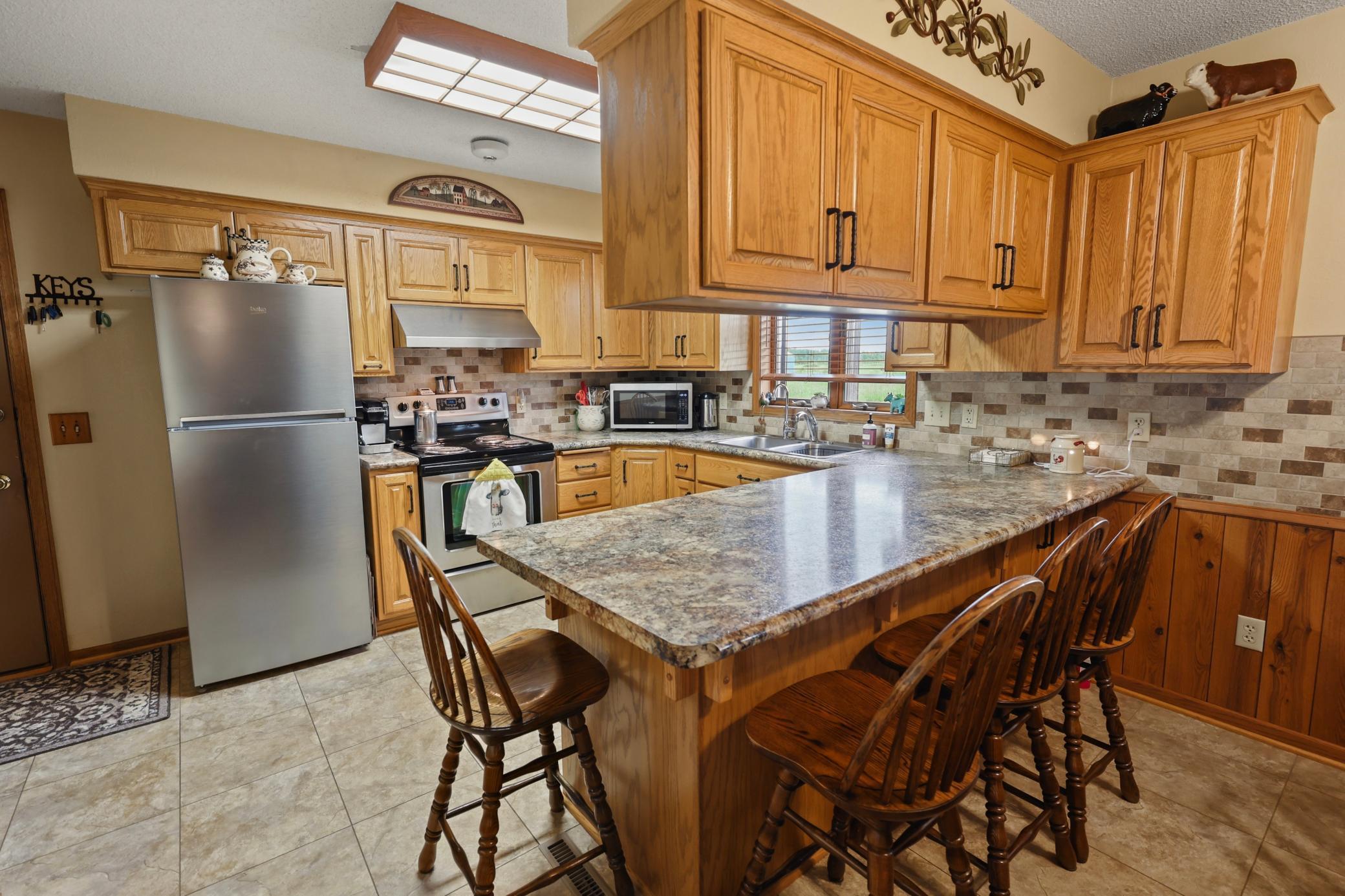 25756 Us Highway 169 Property Photo 17