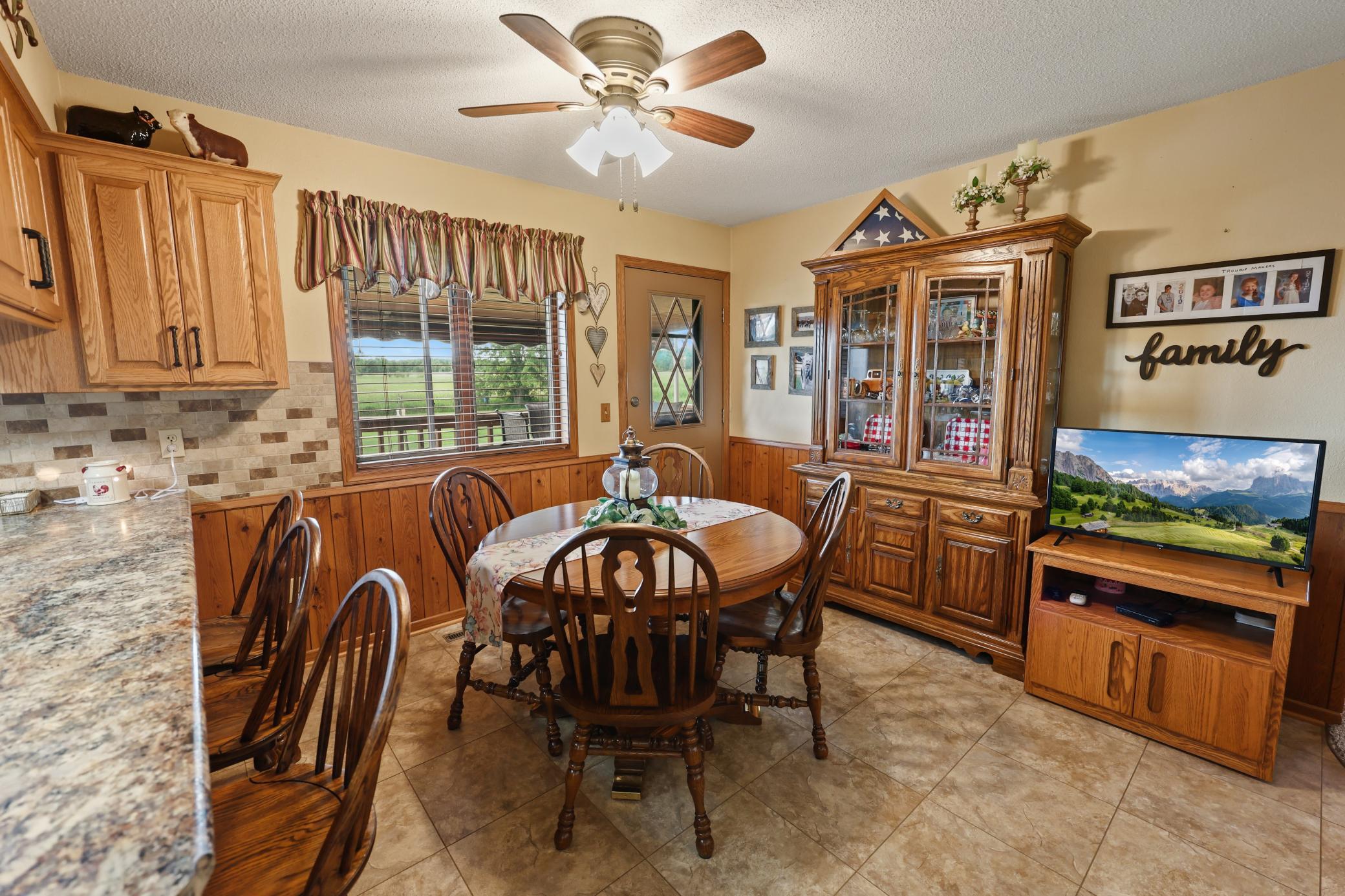 25756 Us Highway 169 Property Photo 18