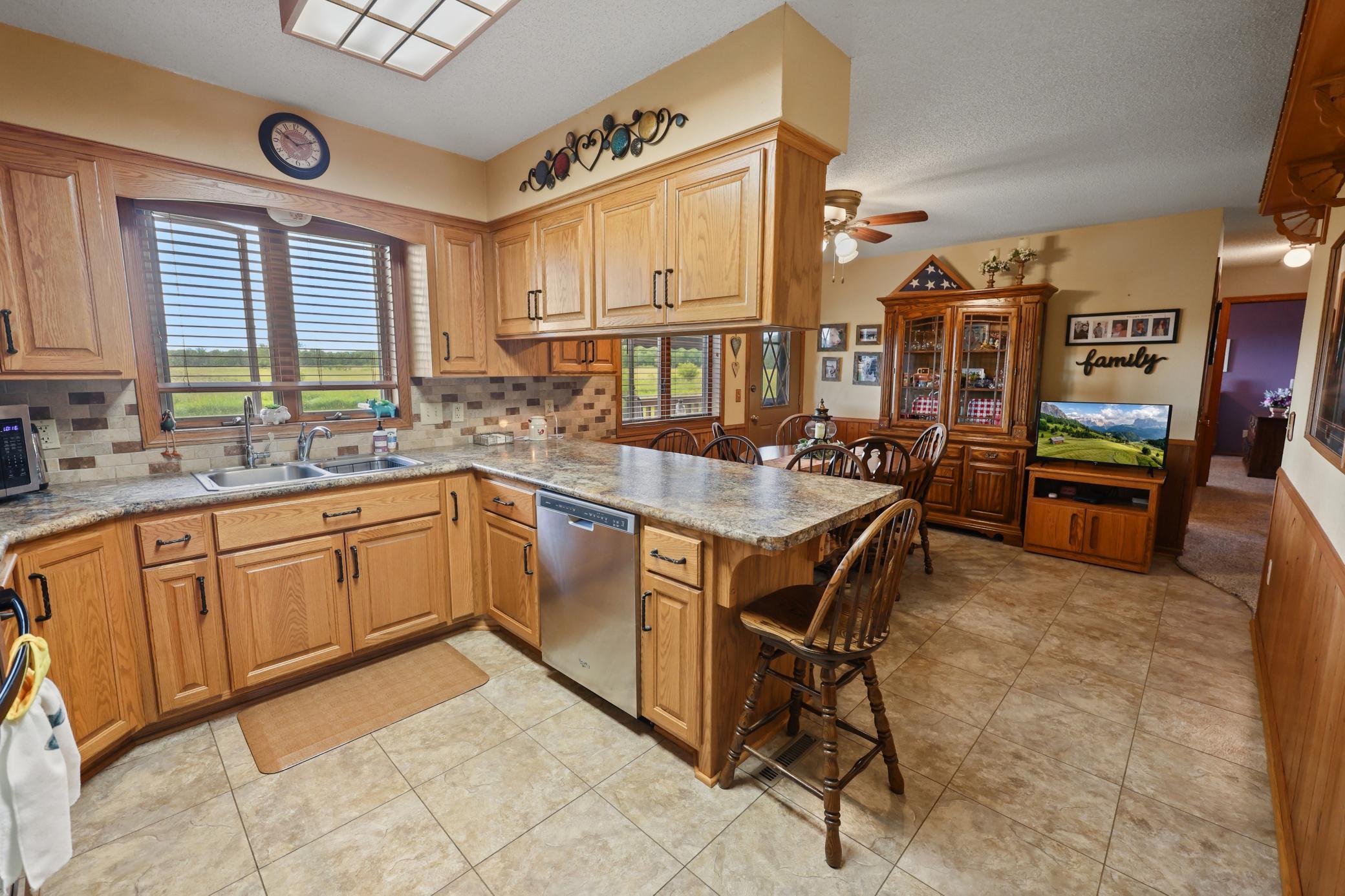 25756 Us Highway 169 Property Photo 19