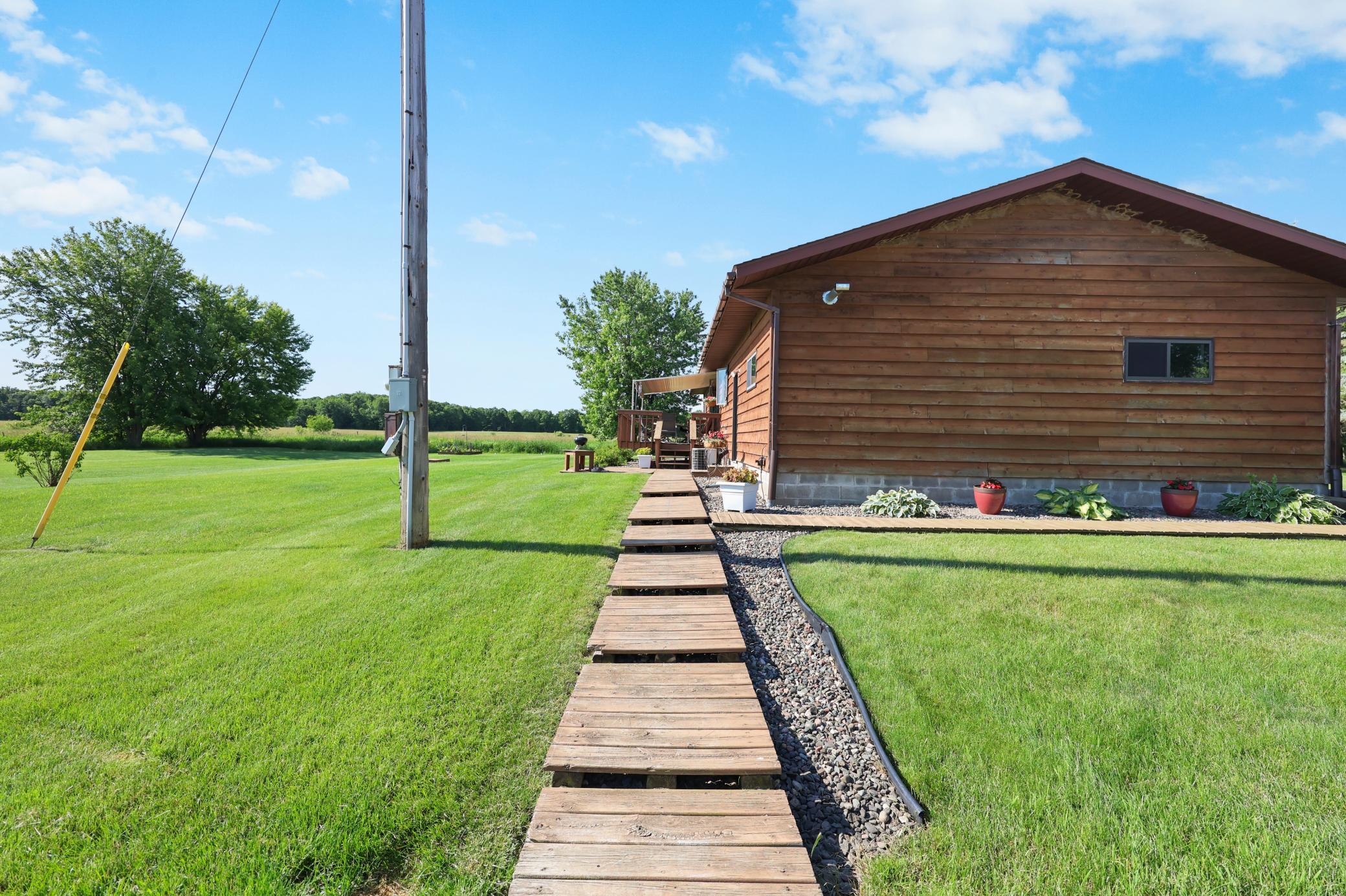 25756 Us Highway 169 Property Photo 31