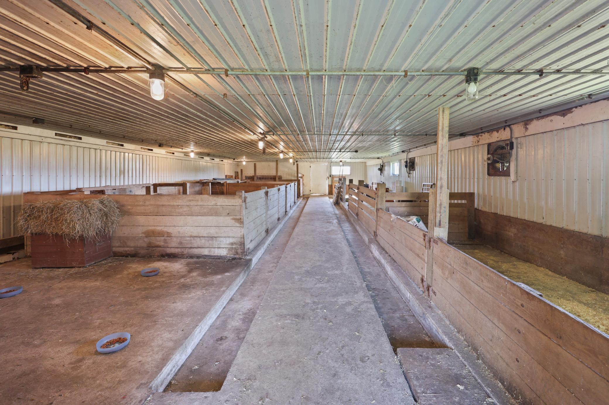 25756 Us Highway 169 Property Photo 46