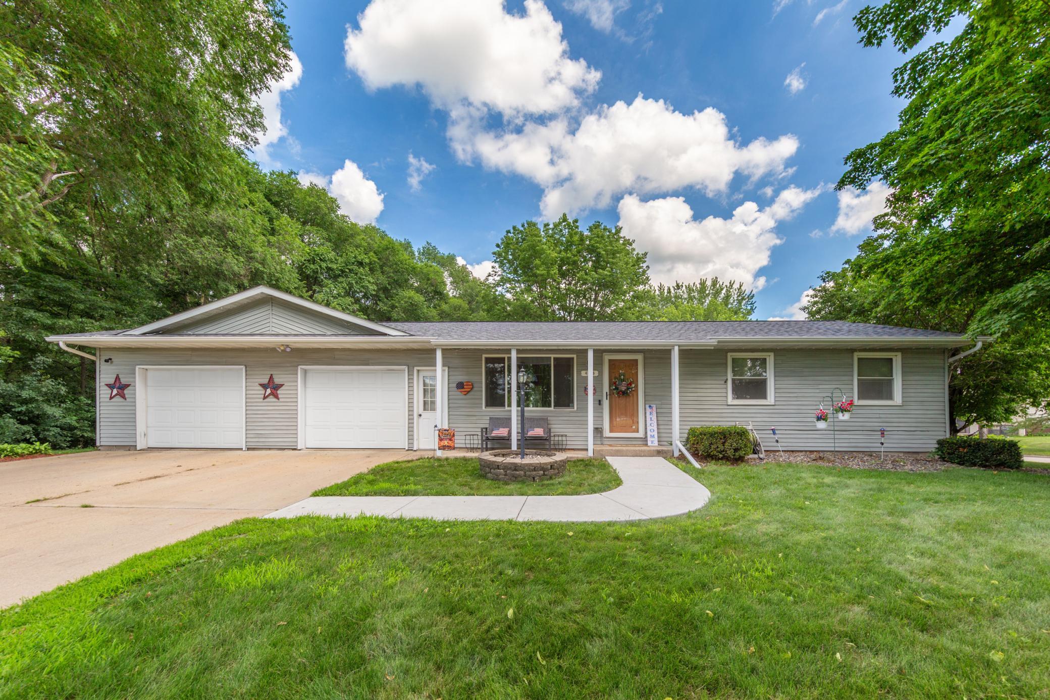 455 Maple Lawn Avenue Property Photo 1