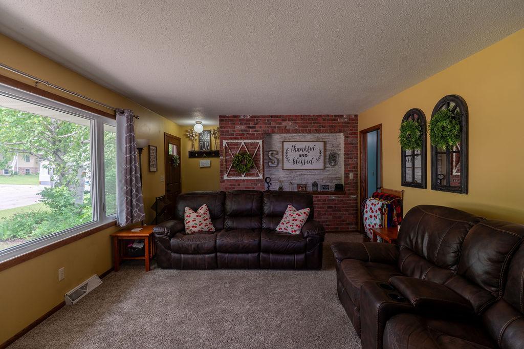 2813 12 Avenue Nw Property Photo 9