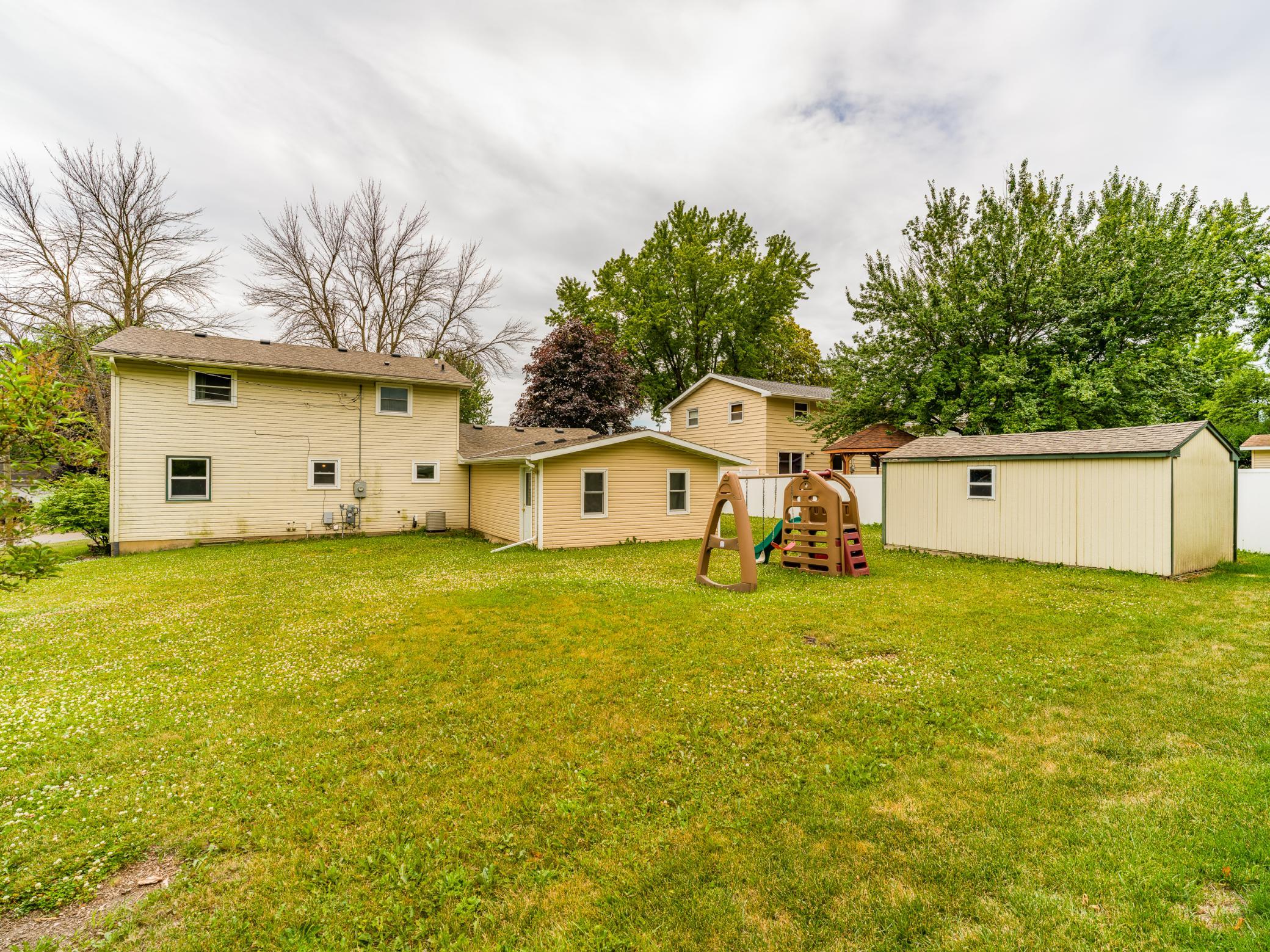 1402 Southview Lane Property Photo 5