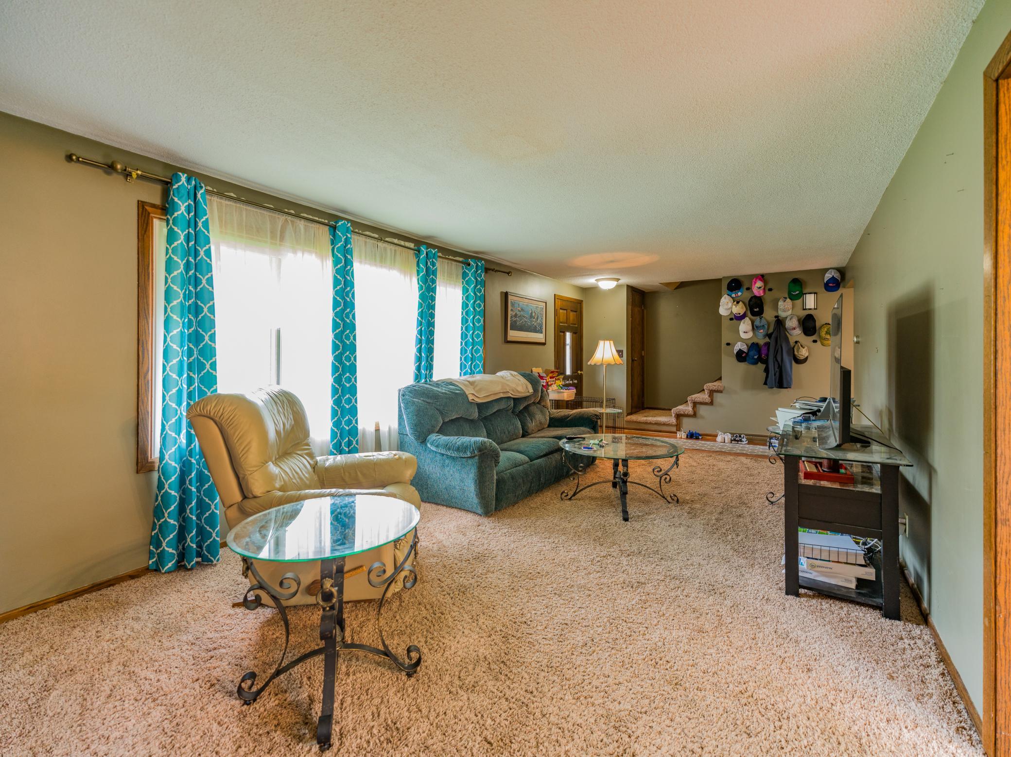 1402 Southview Lane Property Photo 11