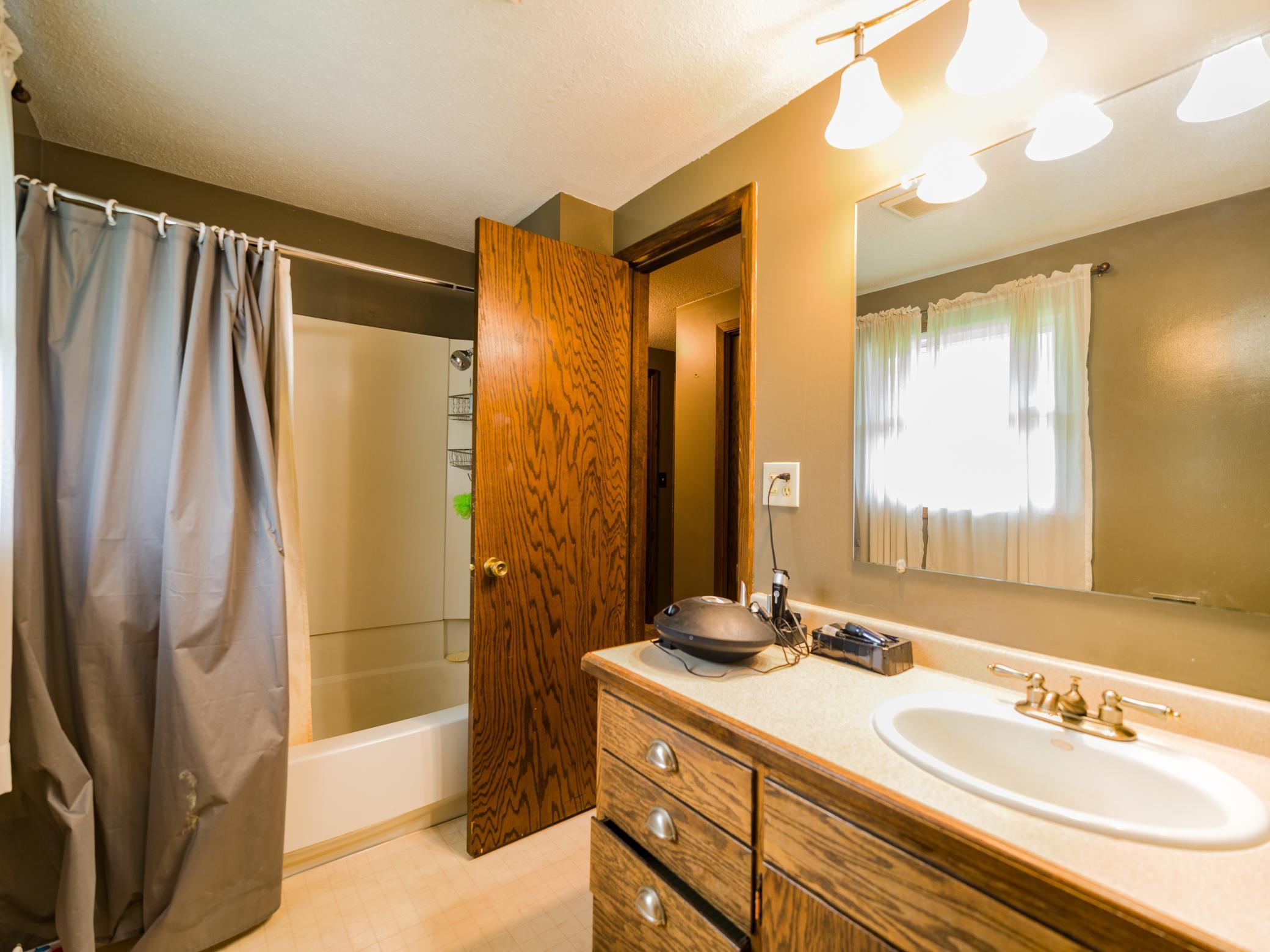 1402 Southview Lane Property Photo 19