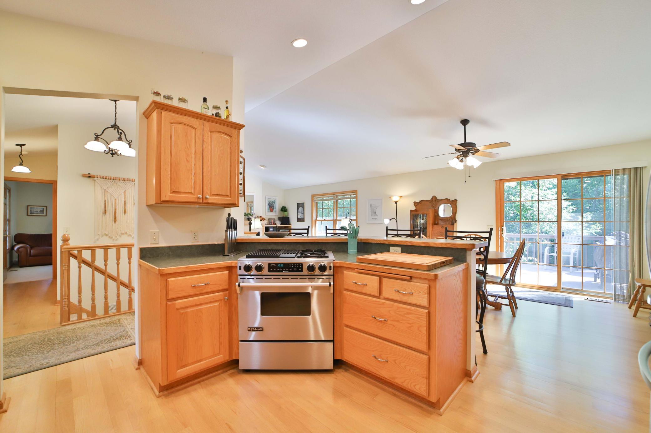 8553 Waseya Woods Drive Property Photo 6