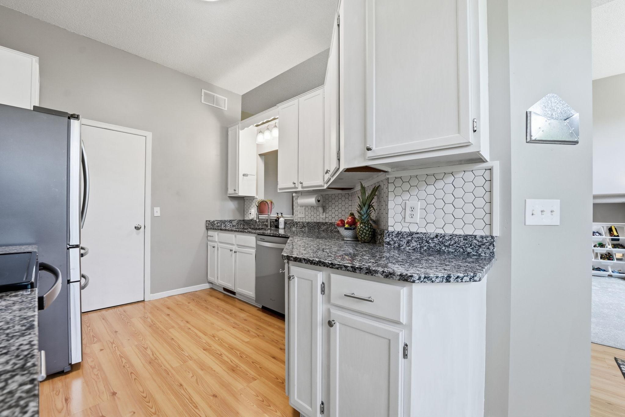 15035 December Way Property Photo 8