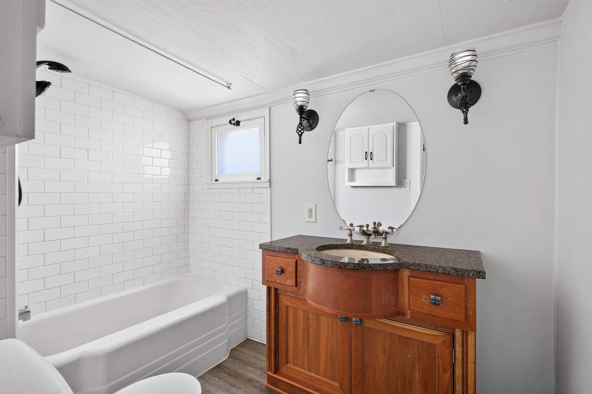 105 Paul Avenue N Property Photo 16