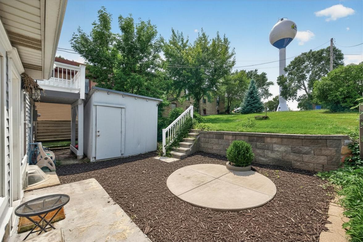 105 Paul Avenue N Property Photo 24
