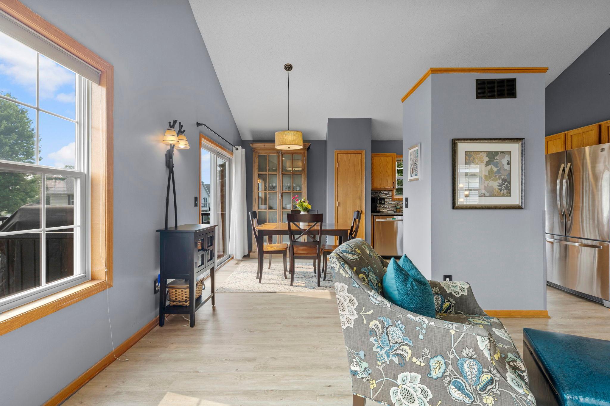 7527 Hampton Lane Property Photo 4