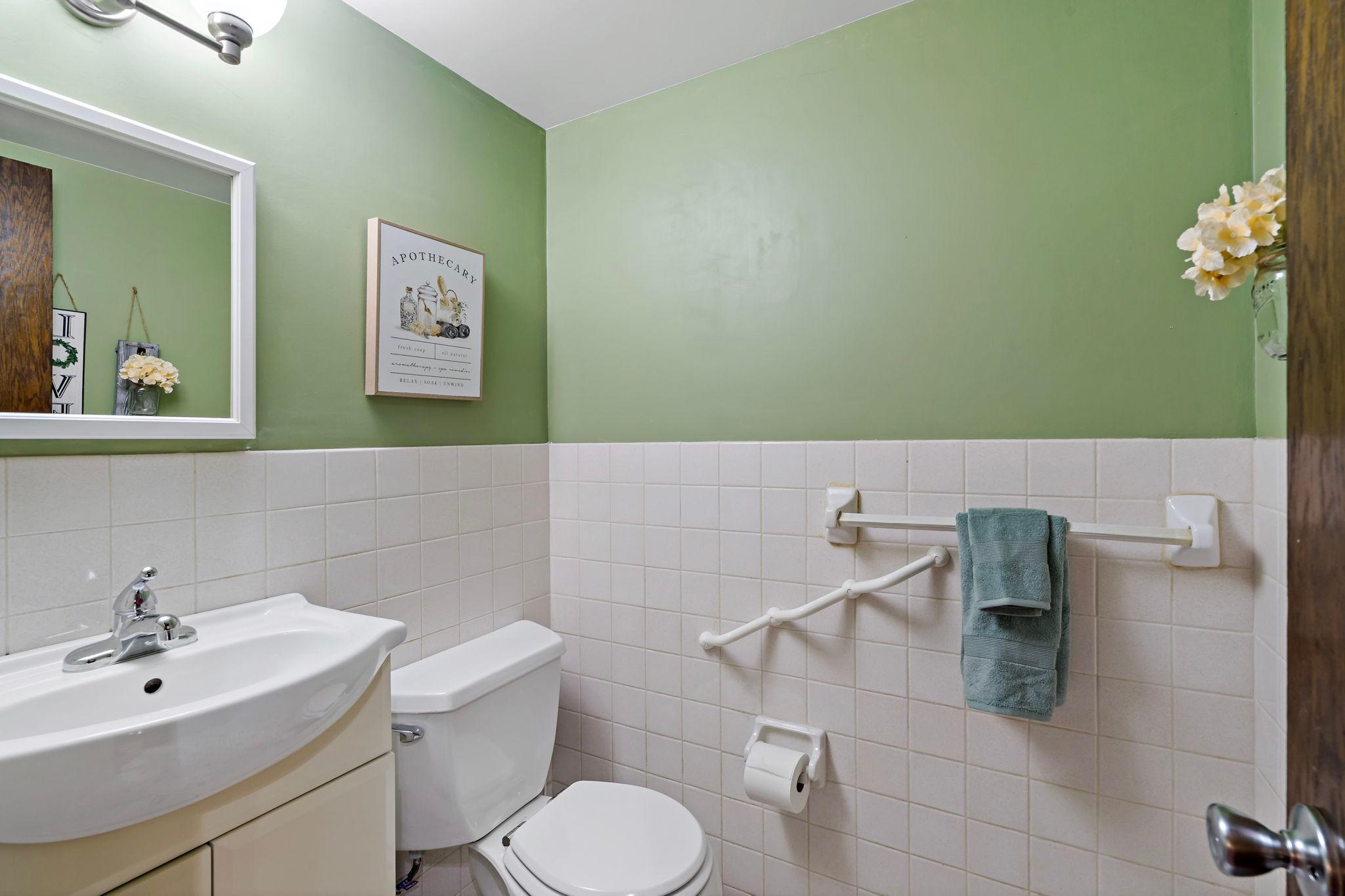 2004 Arkwright Street Property Photo 26