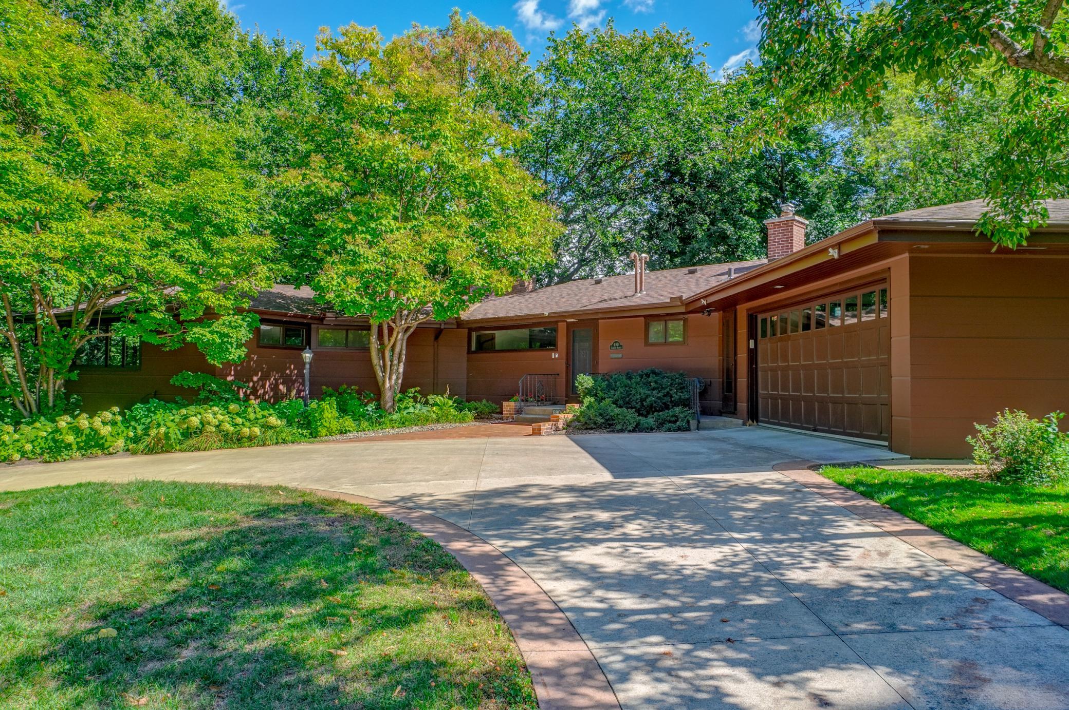 690 Linwood Avenue Property Photo 1