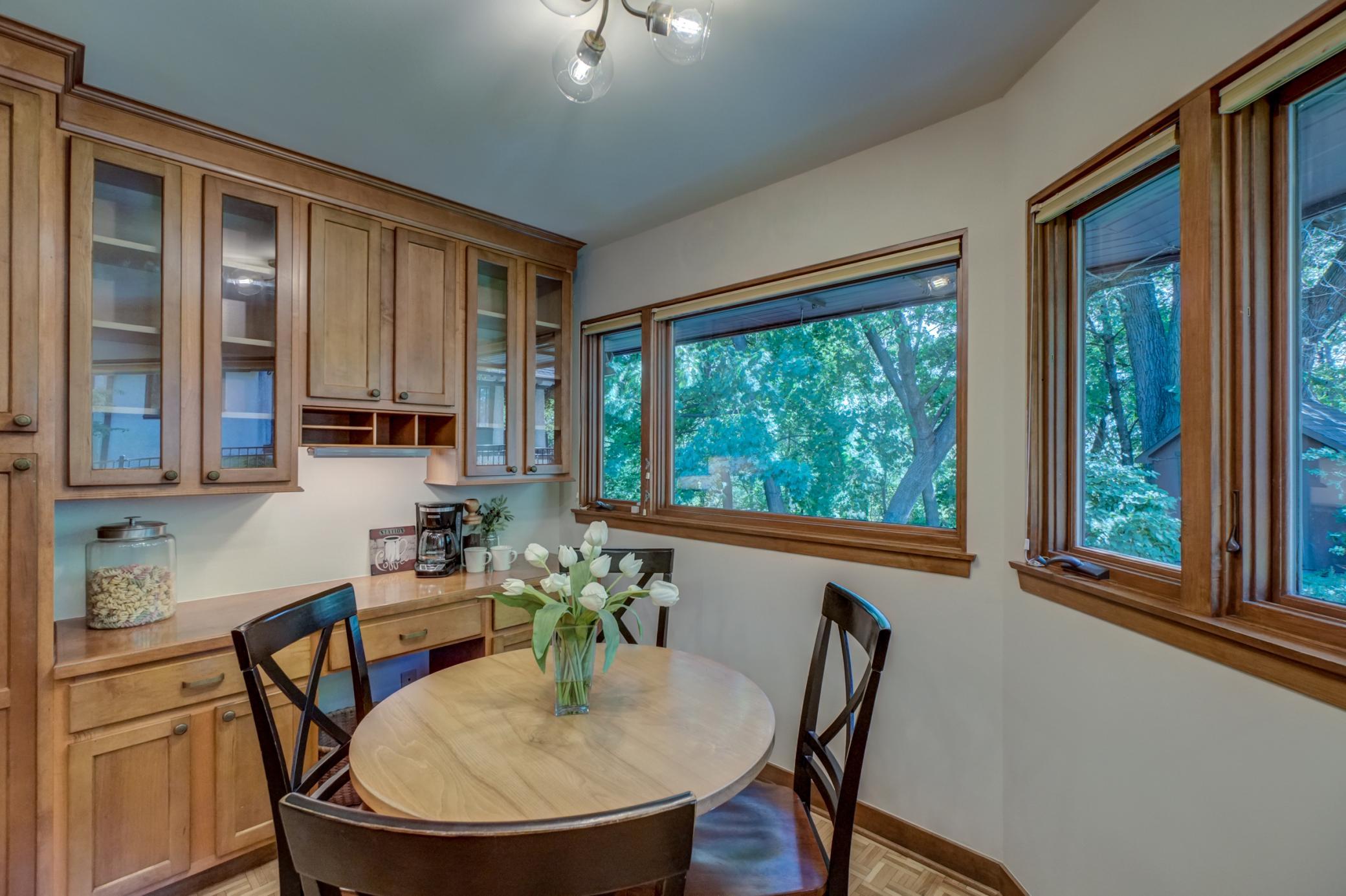 690 Linwood Avenue Property Photo 11