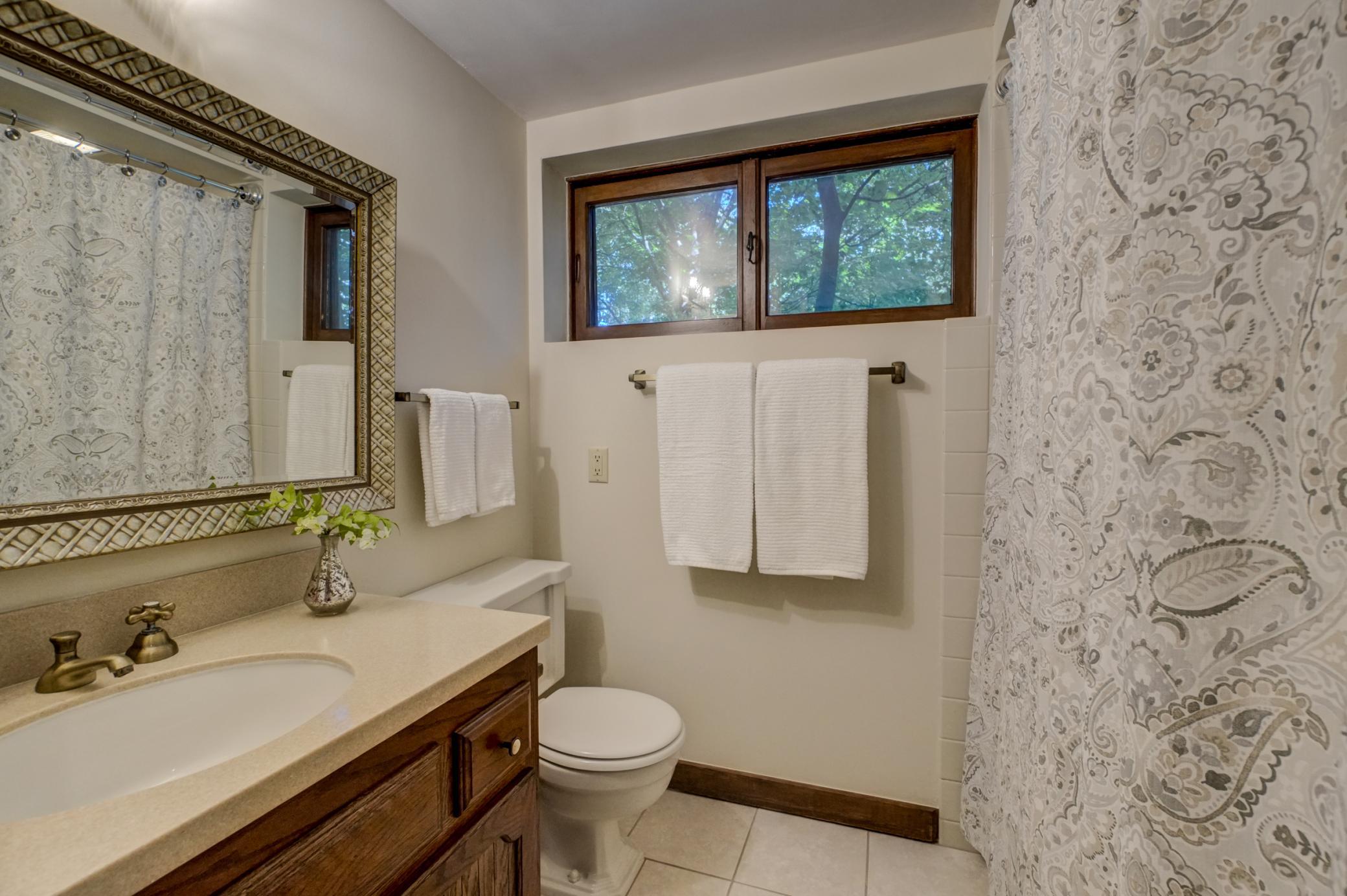 690 Linwood Avenue Property Photo 23