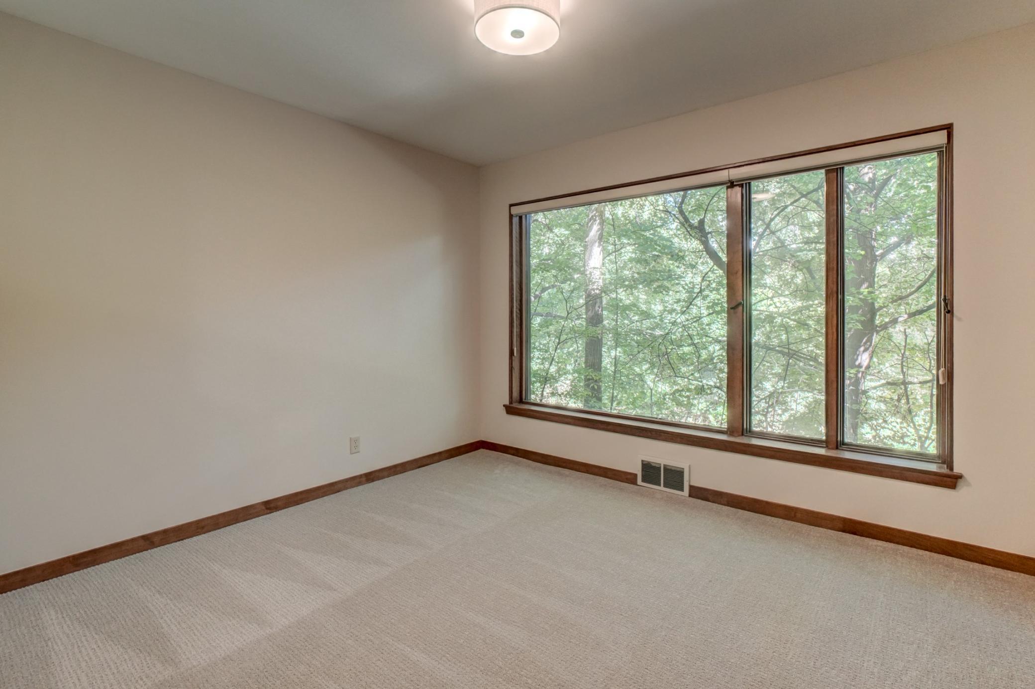 690 Linwood Avenue Property Photo 24