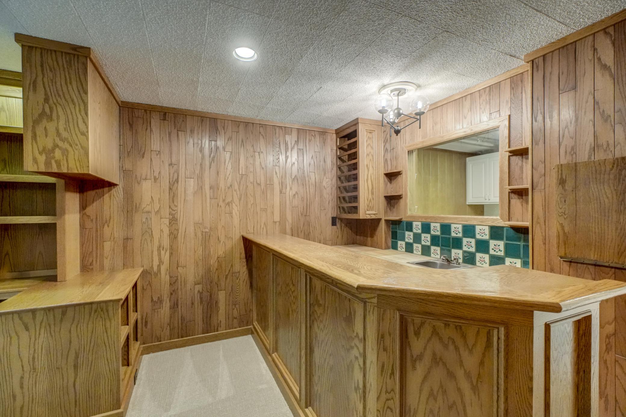 690 Linwood Avenue Property Photo 25
