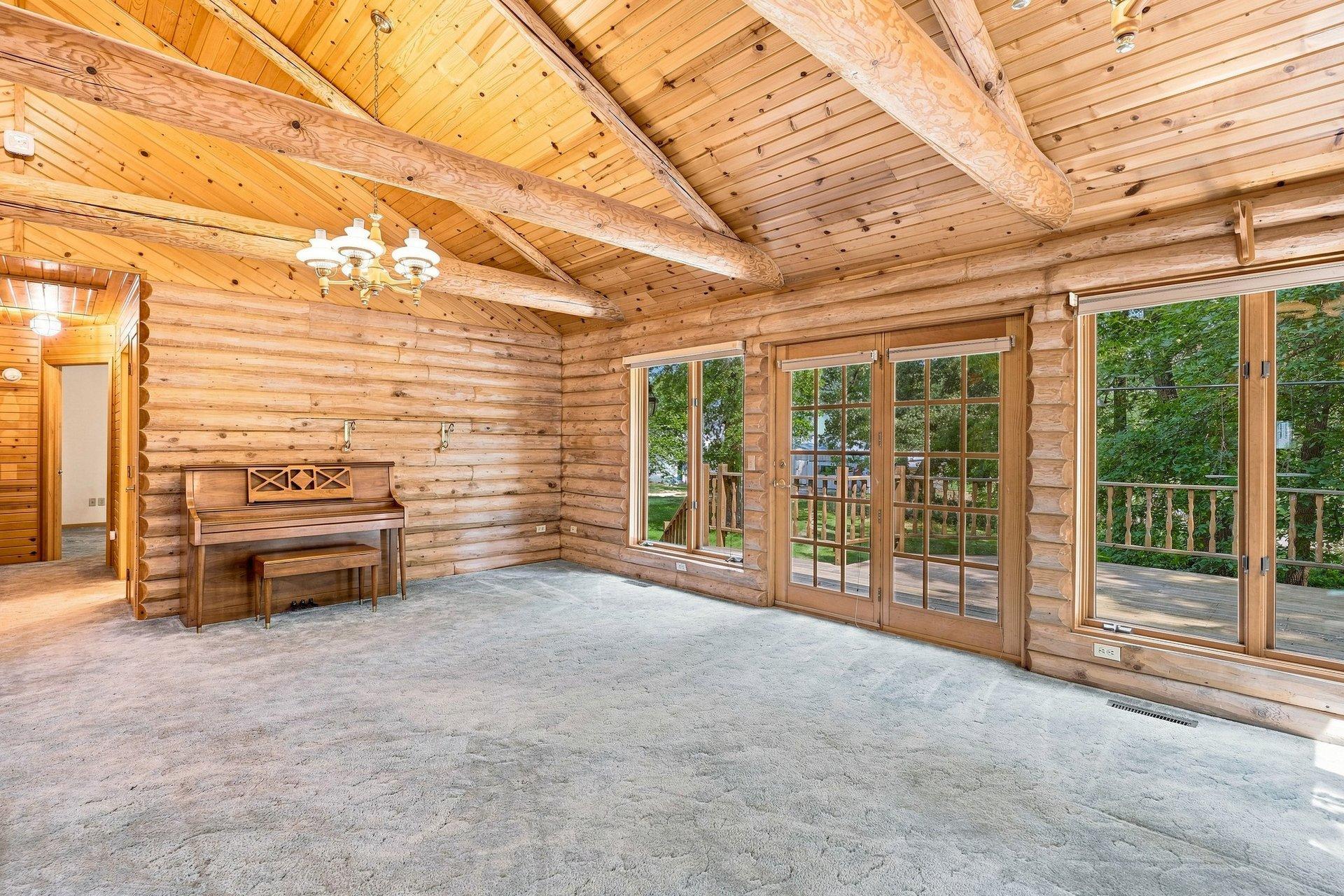28569 Sleepy Hollow Road Property Photo 6