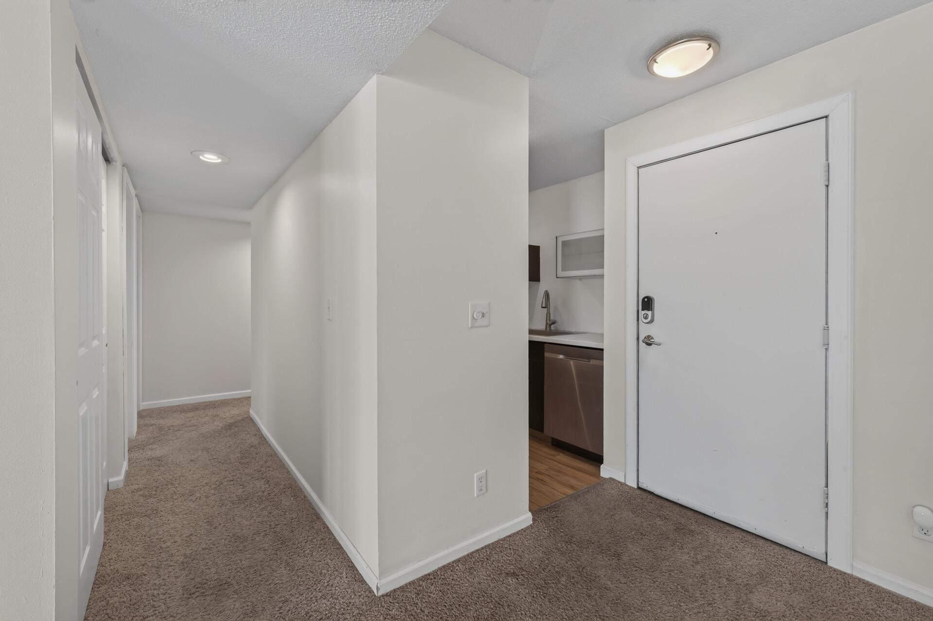 132 Demont Avenue E 232 Property Photo 4