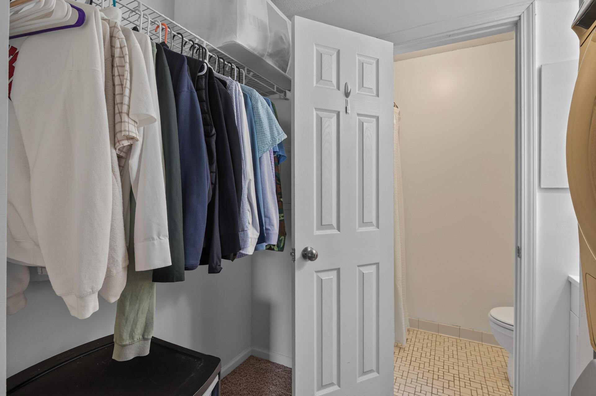 132 Demont Avenue E 232 Property Photo 9