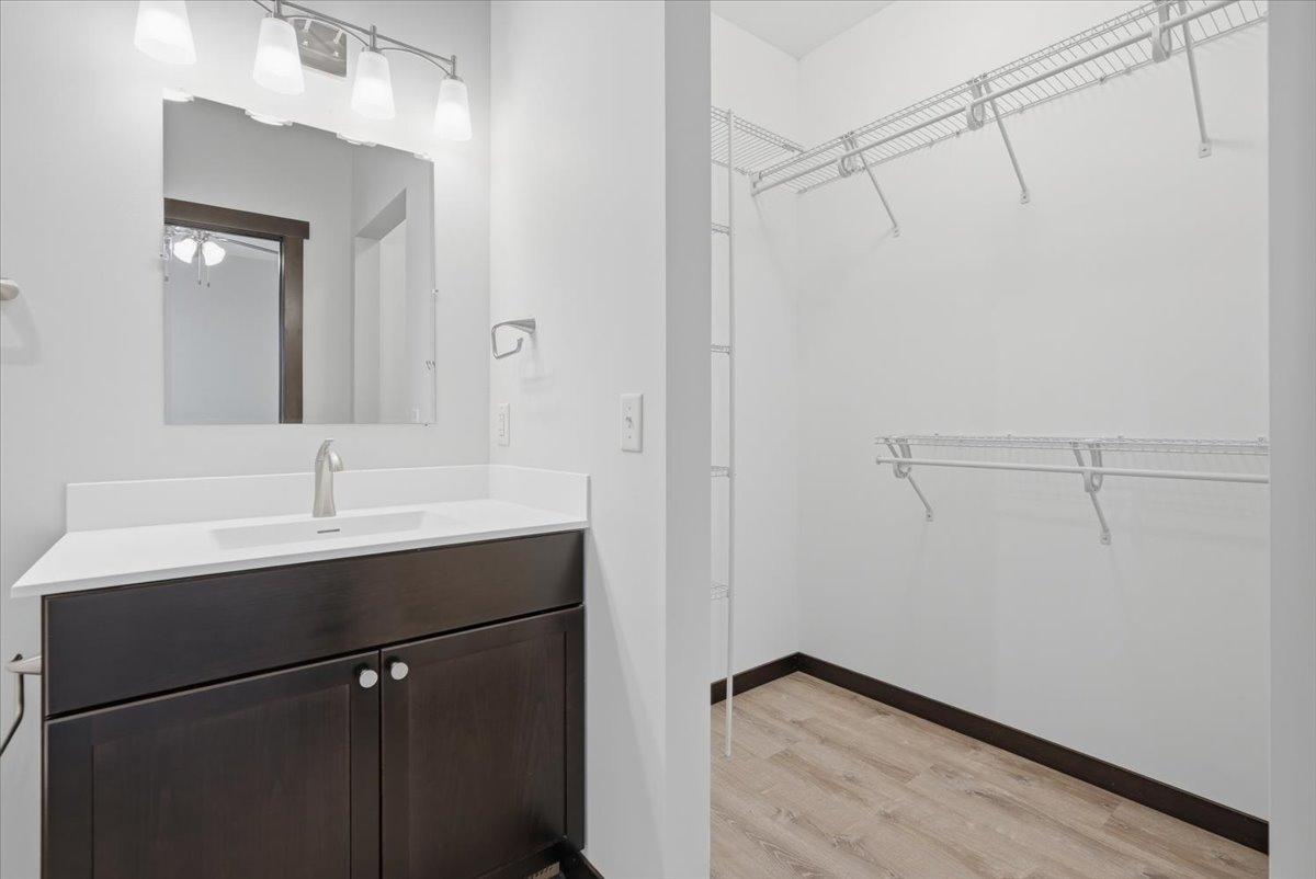 537 N Pearl Street Property Photo 18