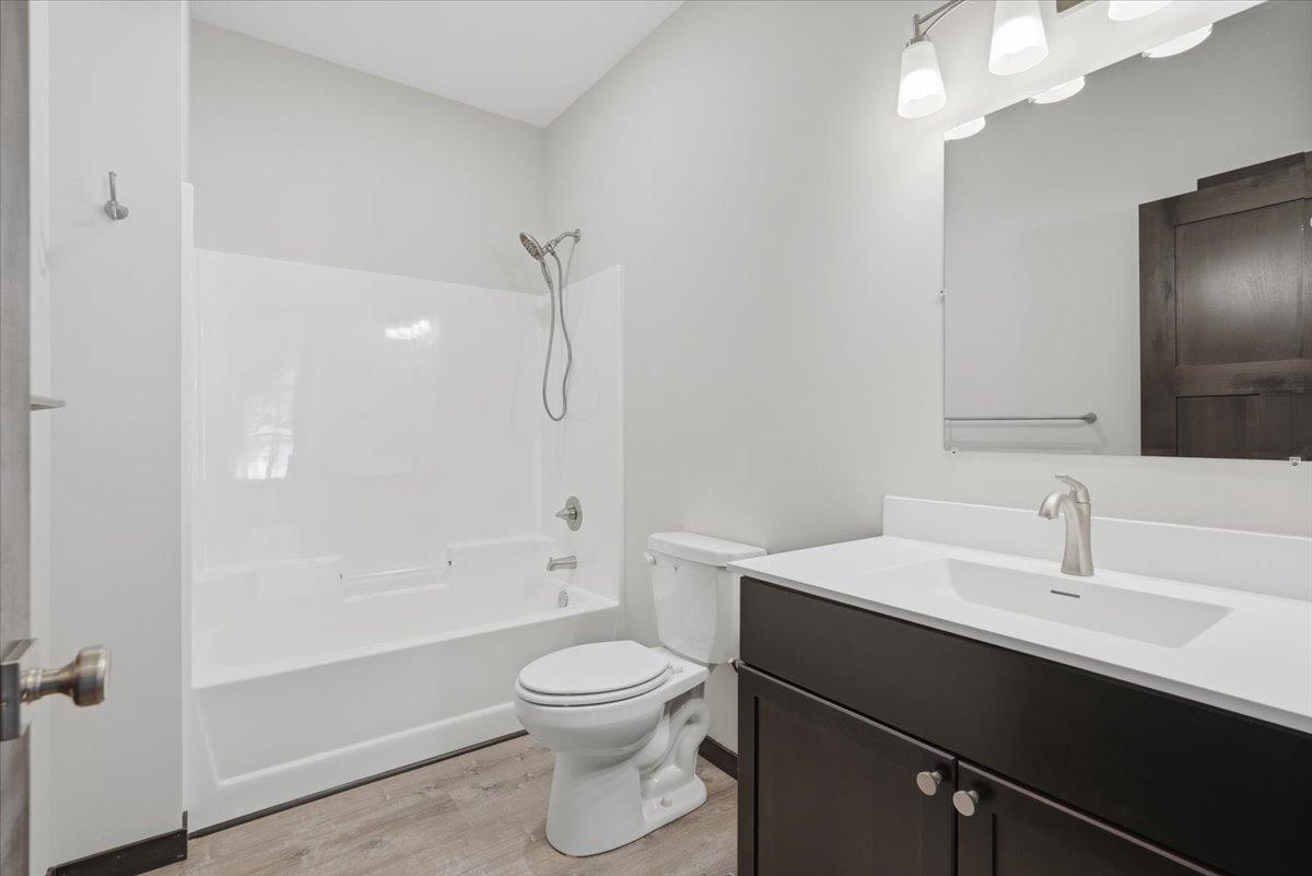 537 N Pearl Street Property Photo 19