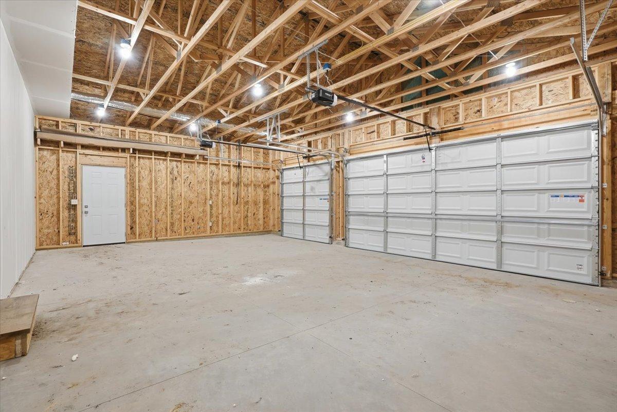 537 N Pearl Street Property Photo 25