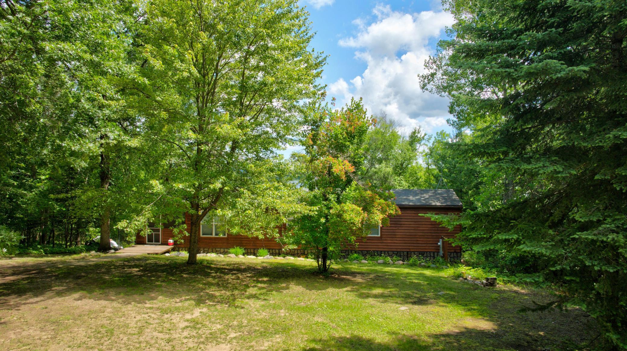 18193 Deer Run Drive Property Photo 4