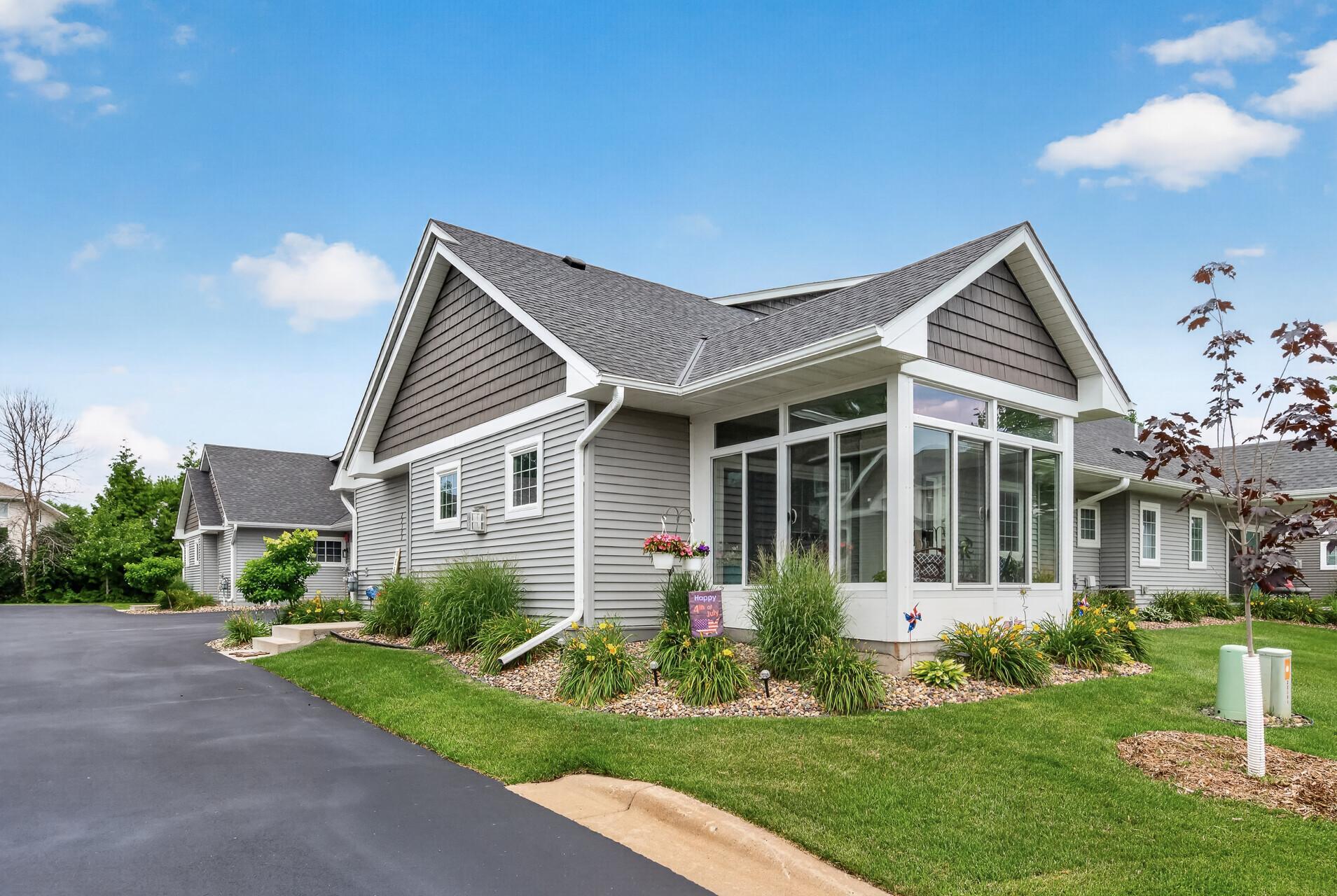 22308 Lilac Way Property Photo 1