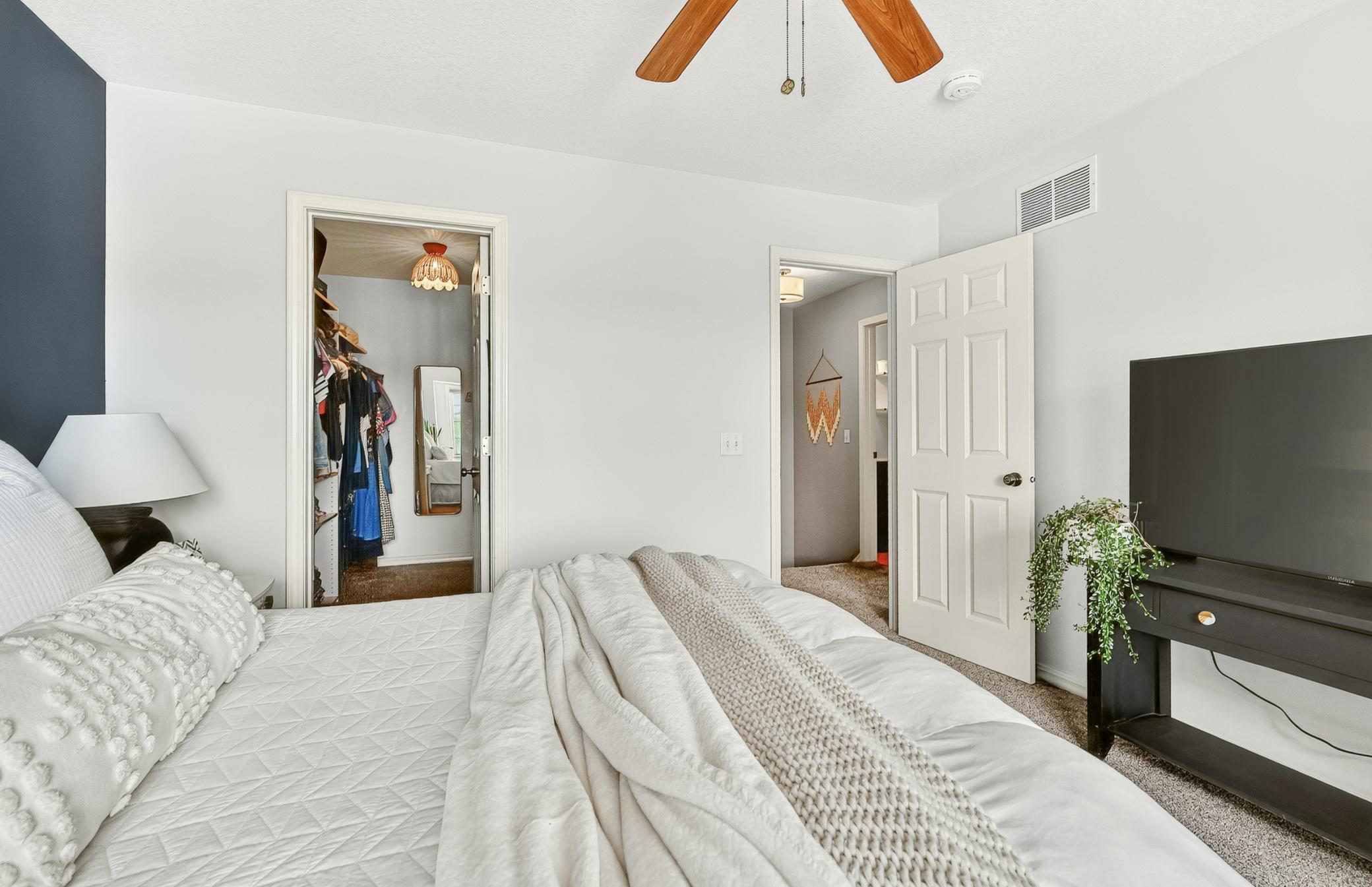 687 Shardlow Place Ne Property Photo 14