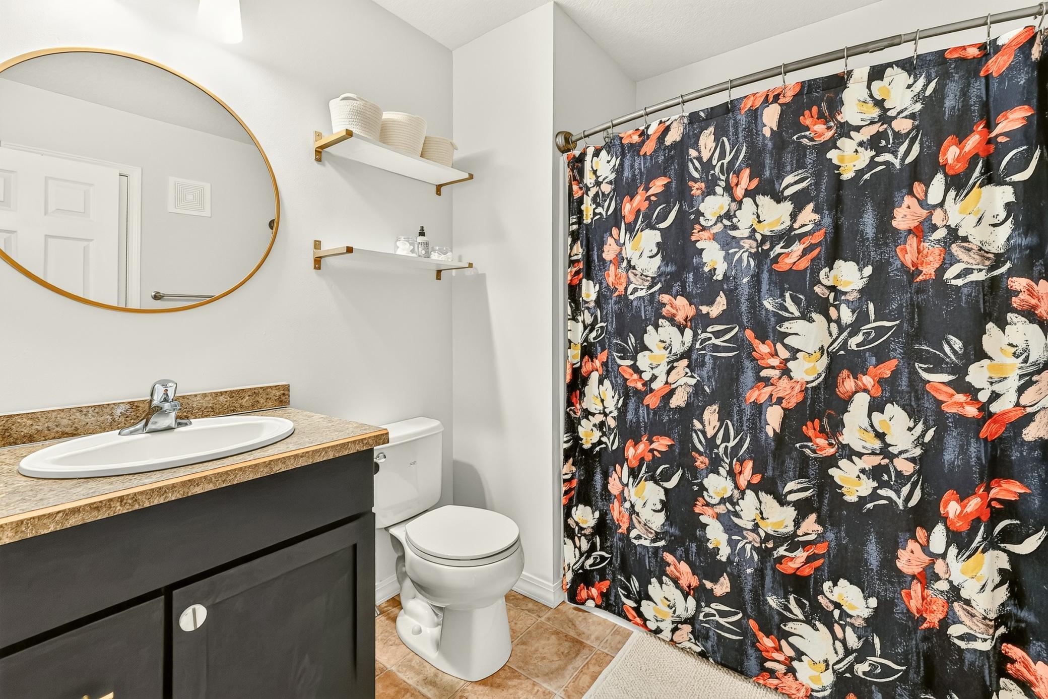 687 Shardlow Place Ne Property Photo 16