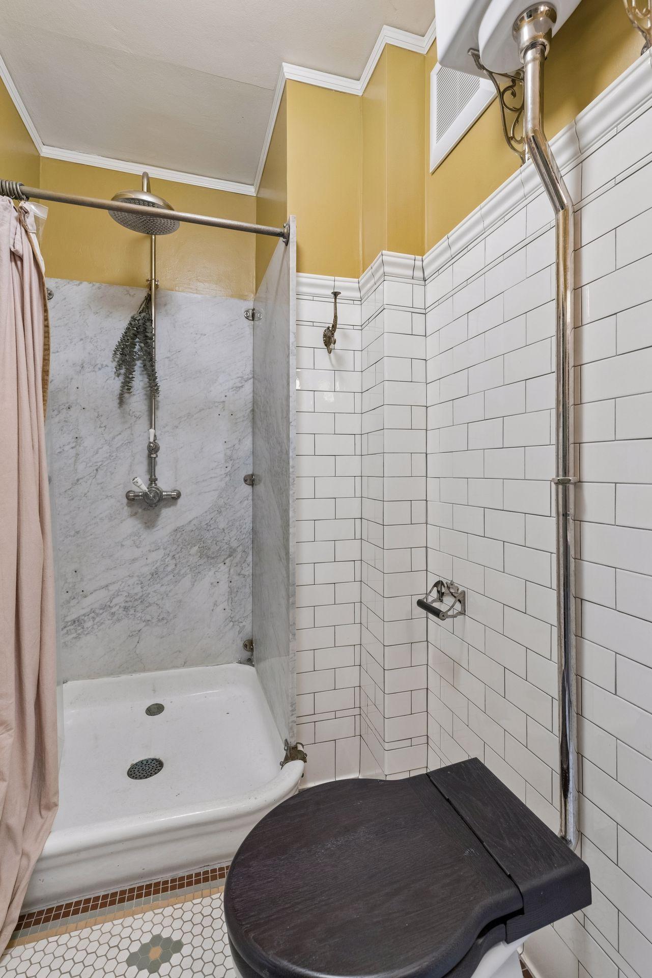 223 Walnut Street Property Photo 44