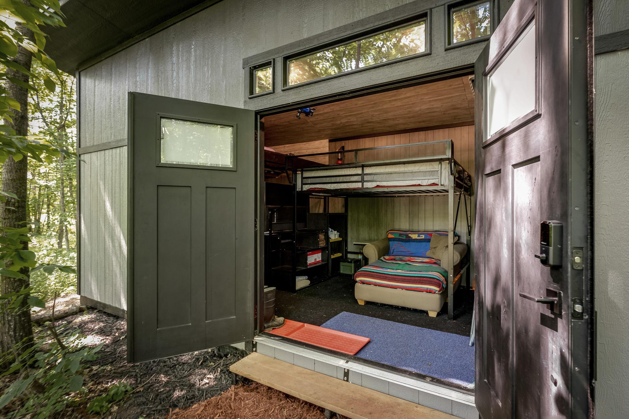 46619 Eagle Flight Property Photo 5