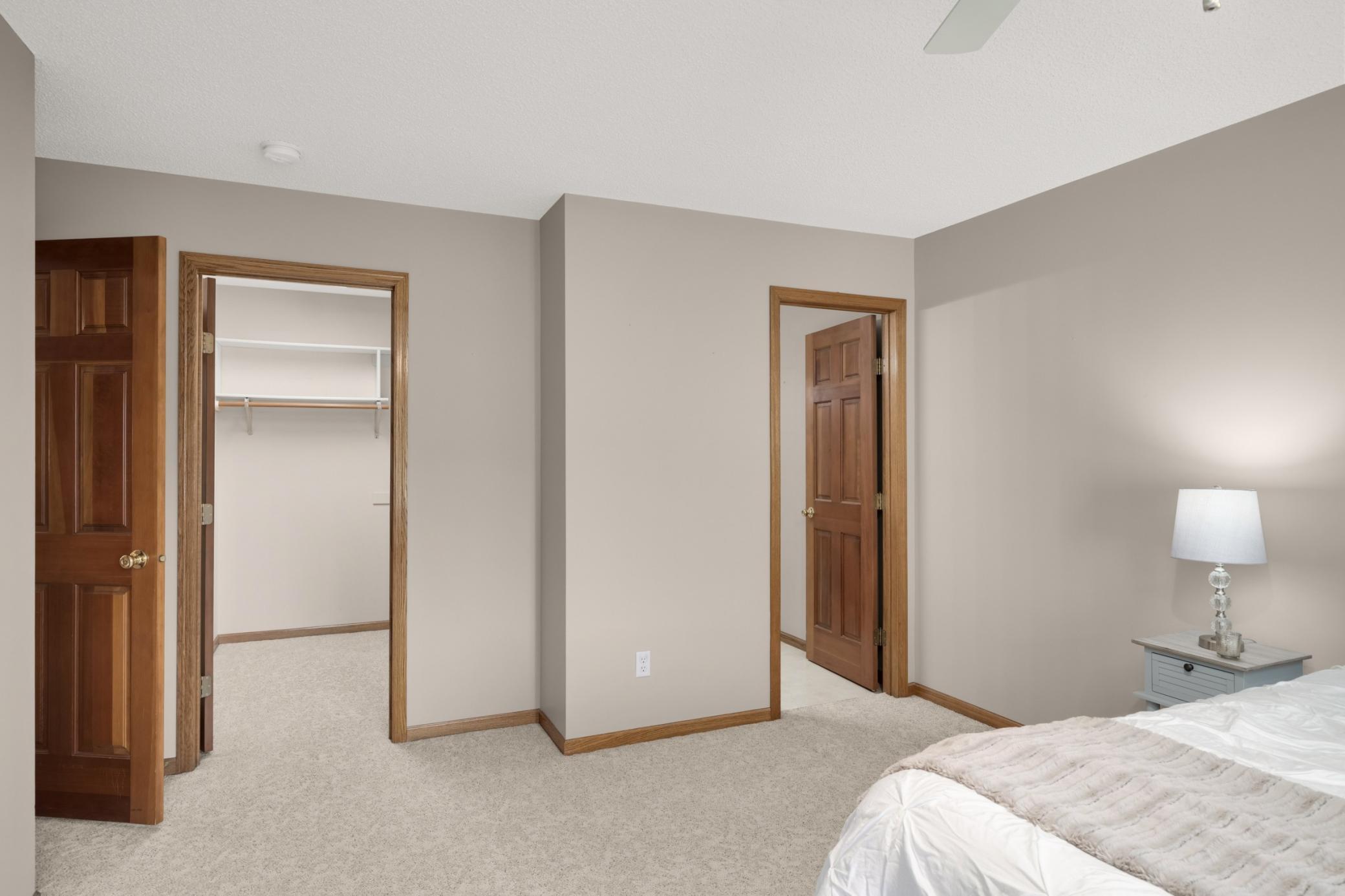 1473 General Sieben Drive Property Photo 21