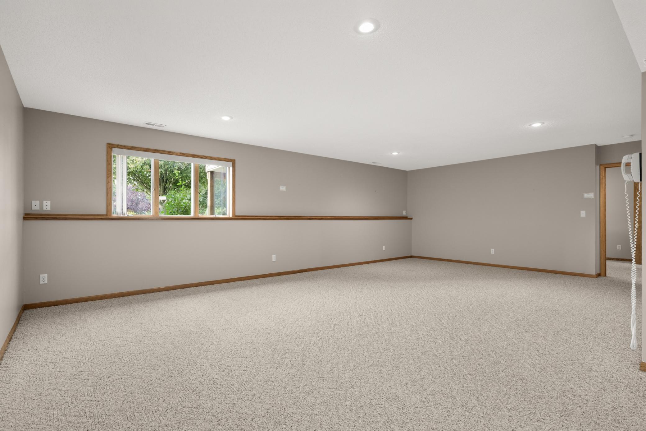 1473 General Sieben Drive Property Photo 26