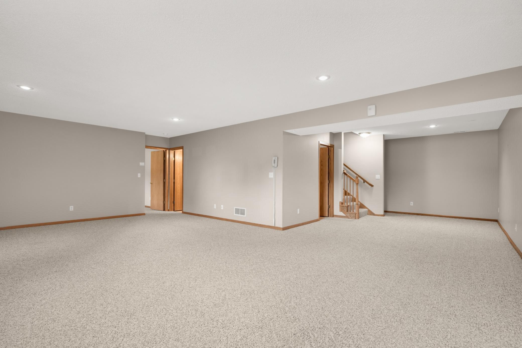 1473 General Sieben Drive Property Photo 27