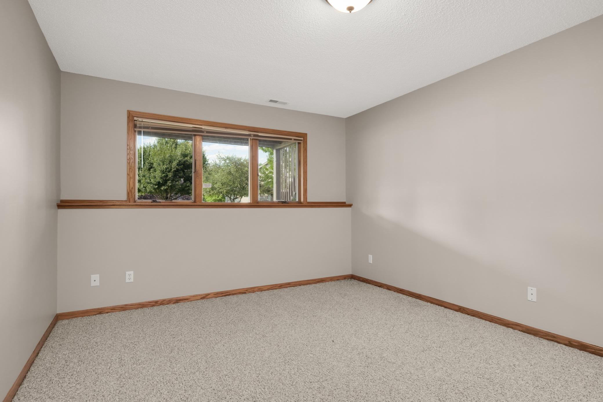 1473 General Sieben Drive Property Photo 28