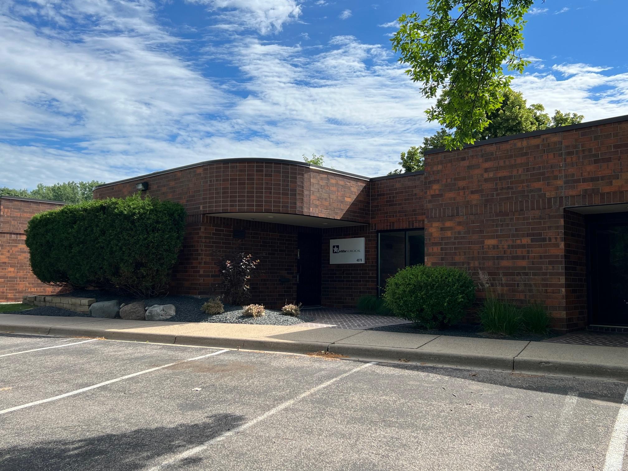 4976,4978 And 4980 Lincoln Drive Property Photo 1