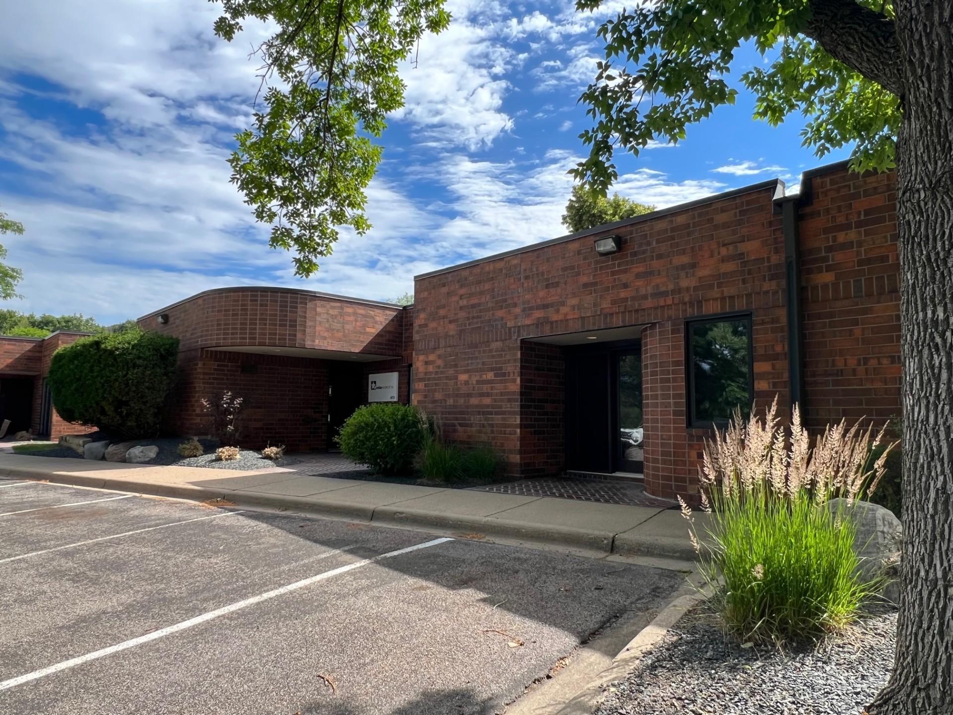 4976,4978 And 4980 Lincoln Drive Property Photo 2