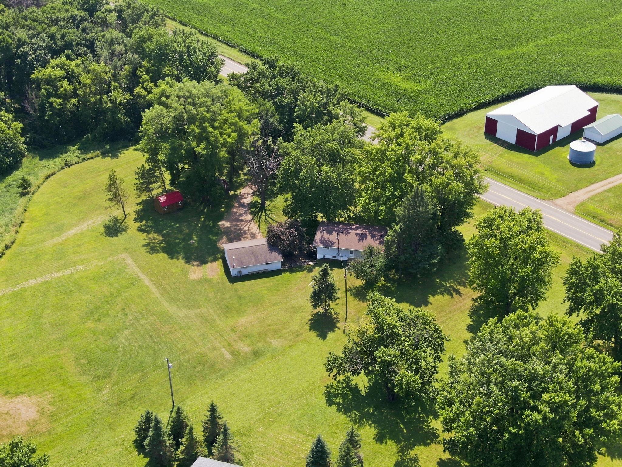 918 County Road 92 N Property Photo 1