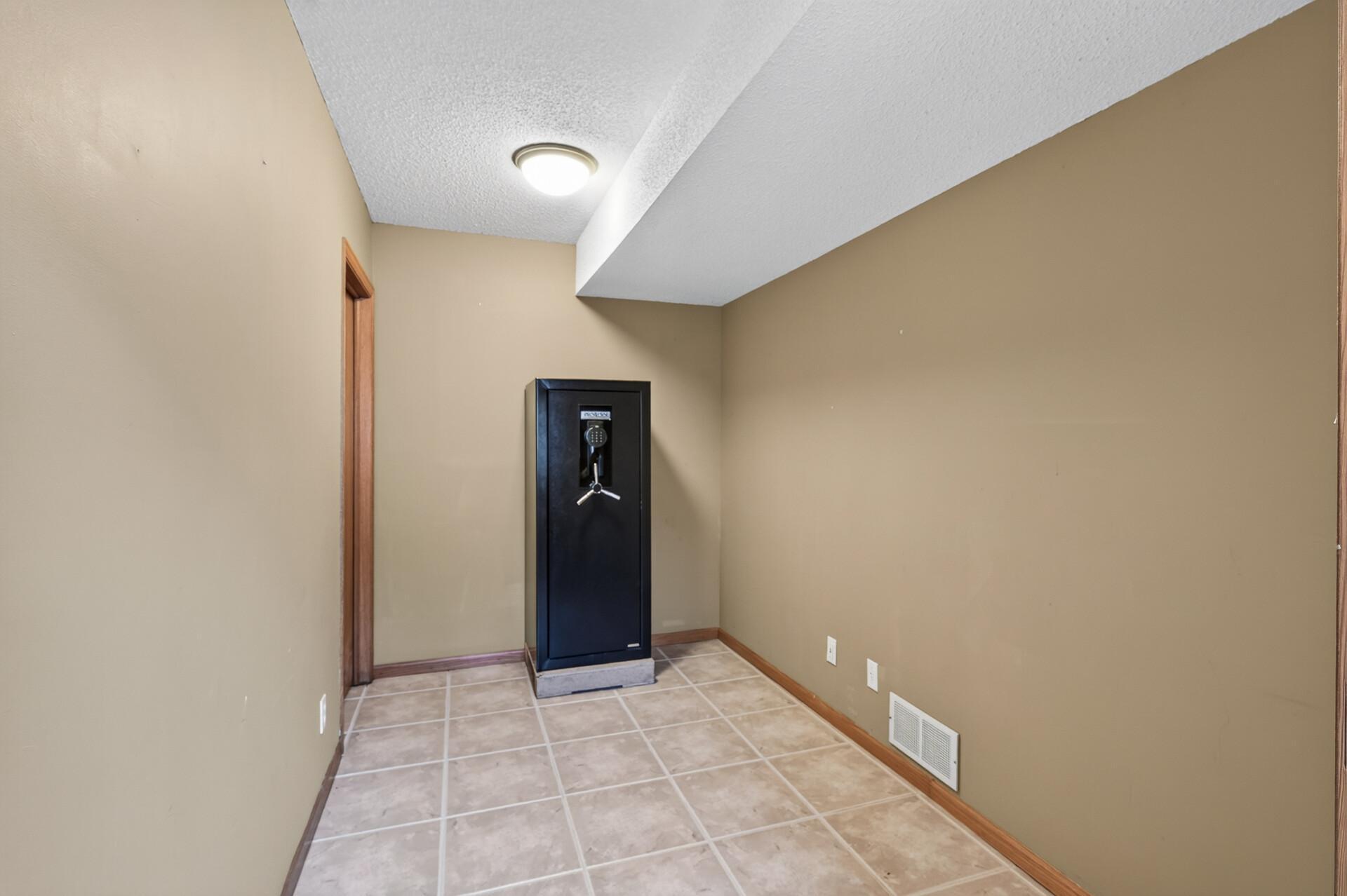 19625 Ireland Way Property Photo 53