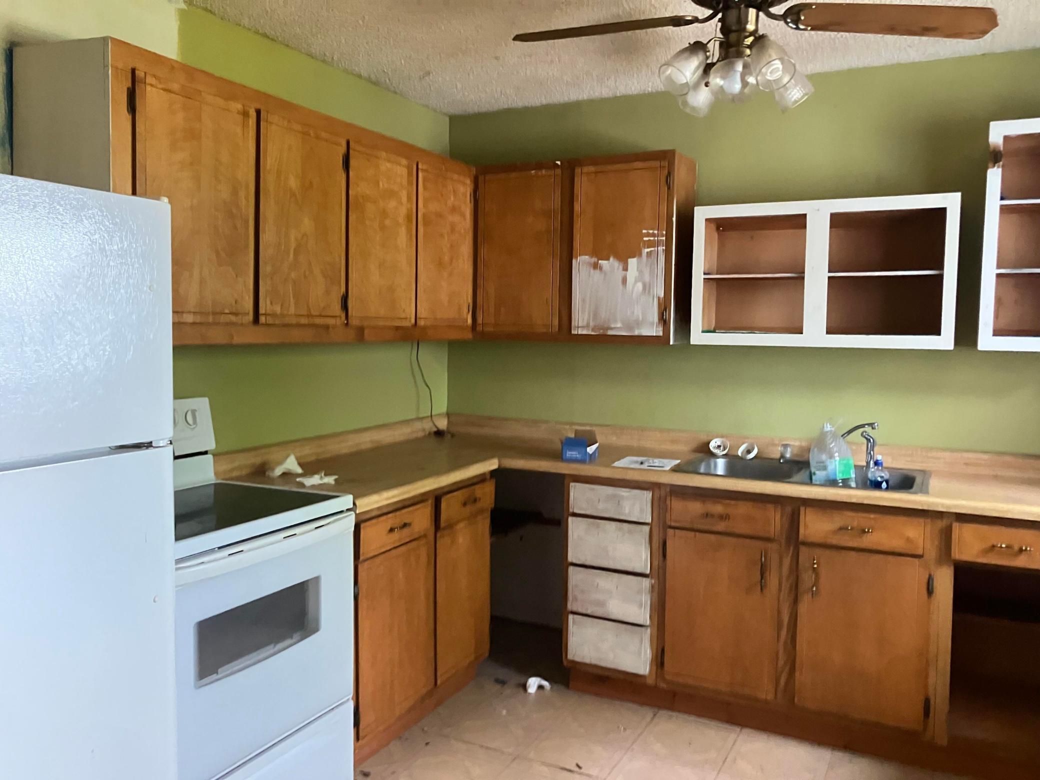139 Edison Boulevard Property Photo 5