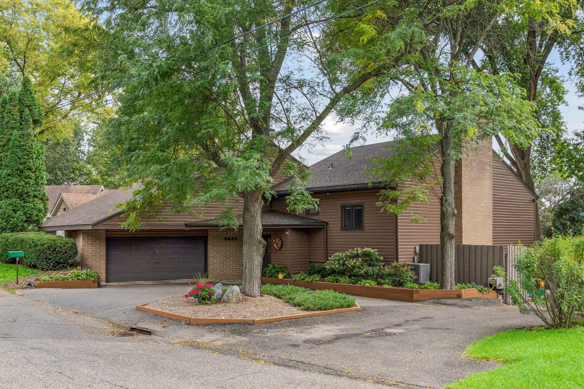 5442 Mayview Road Property Photo 4
