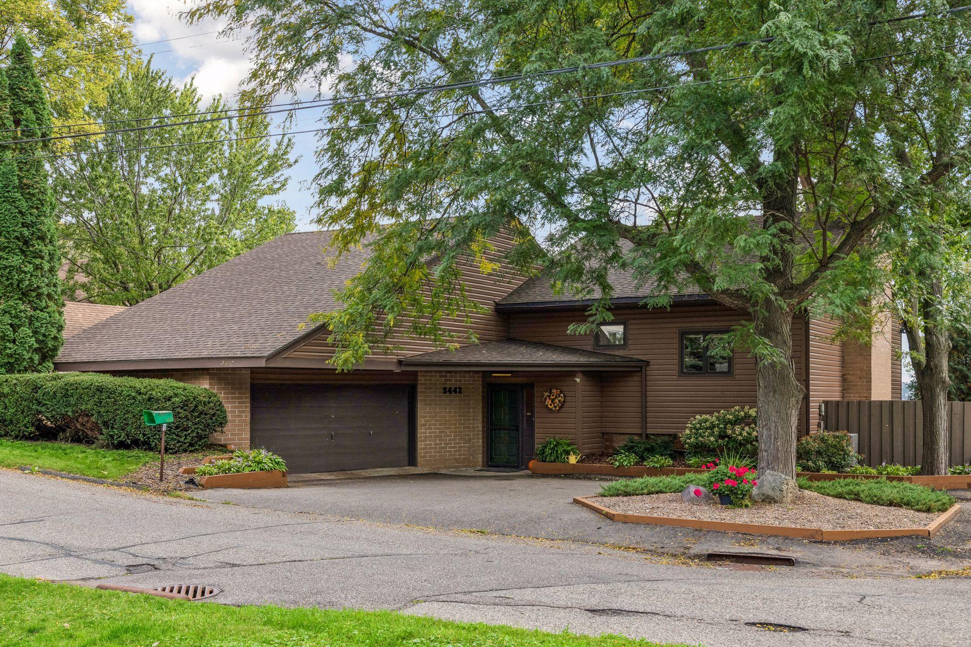 5442 Mayview Road Property Photo 5