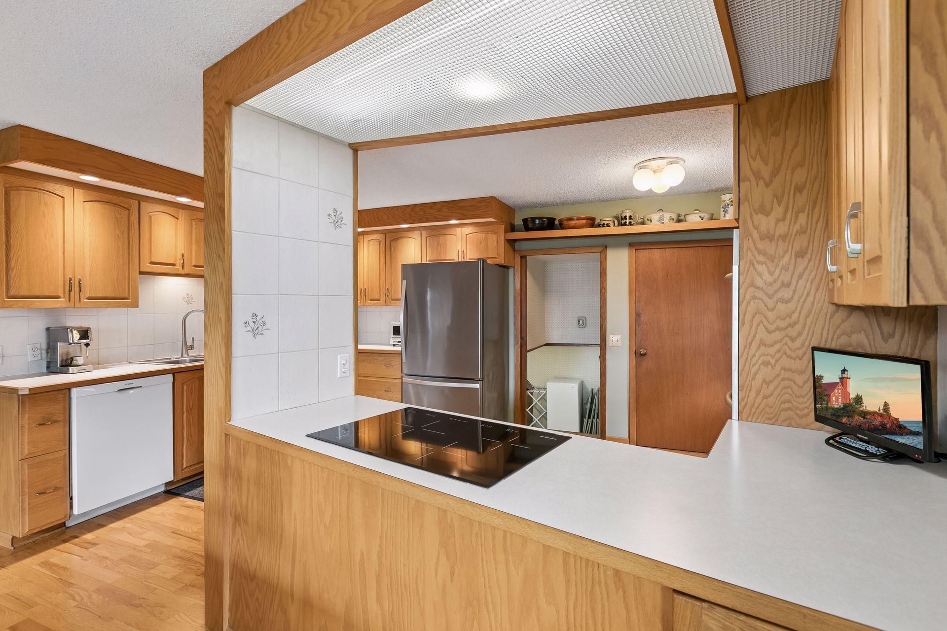 5442 Mayview Road Property Photo 15